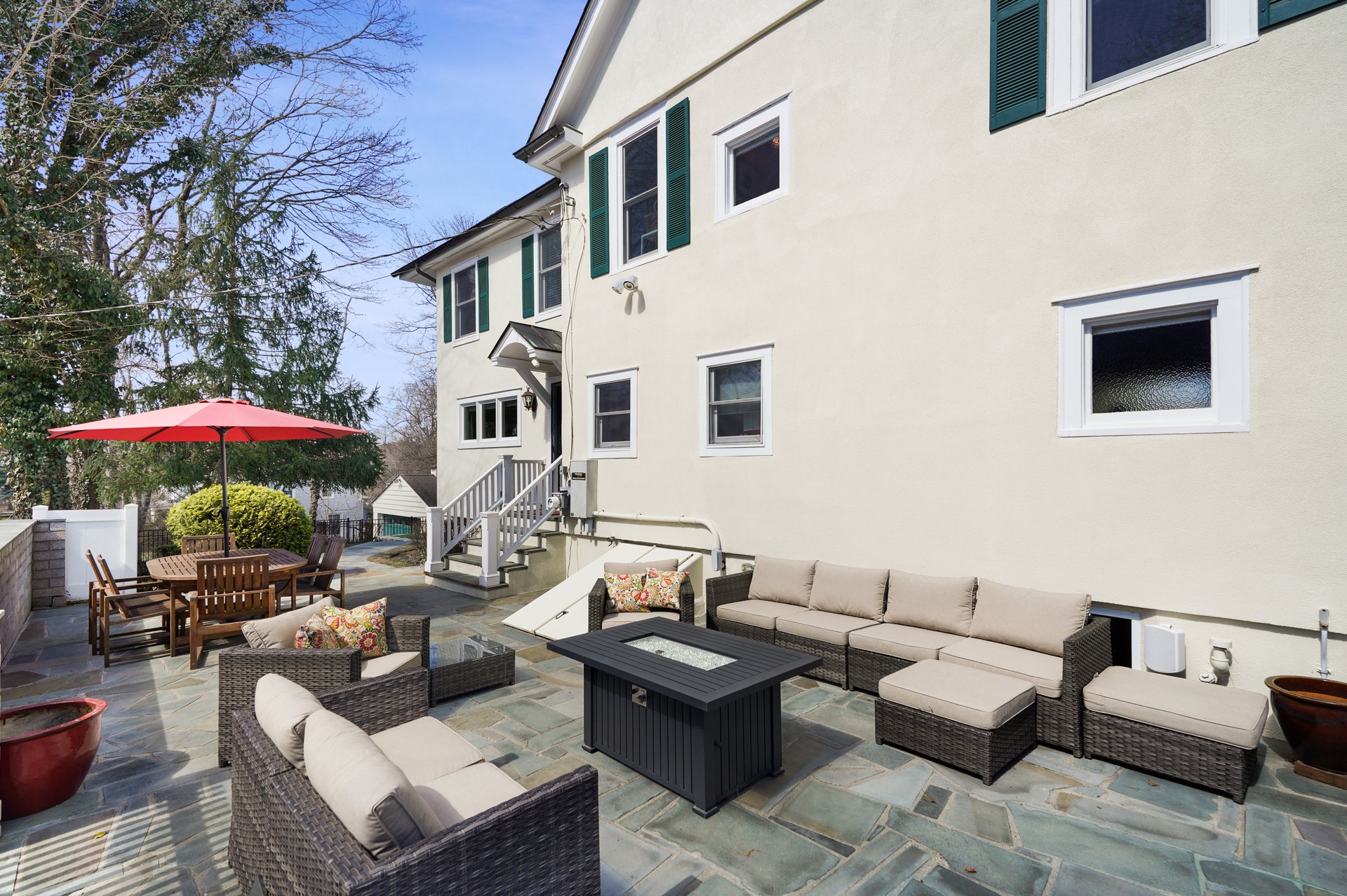 37 Hillside Avenue