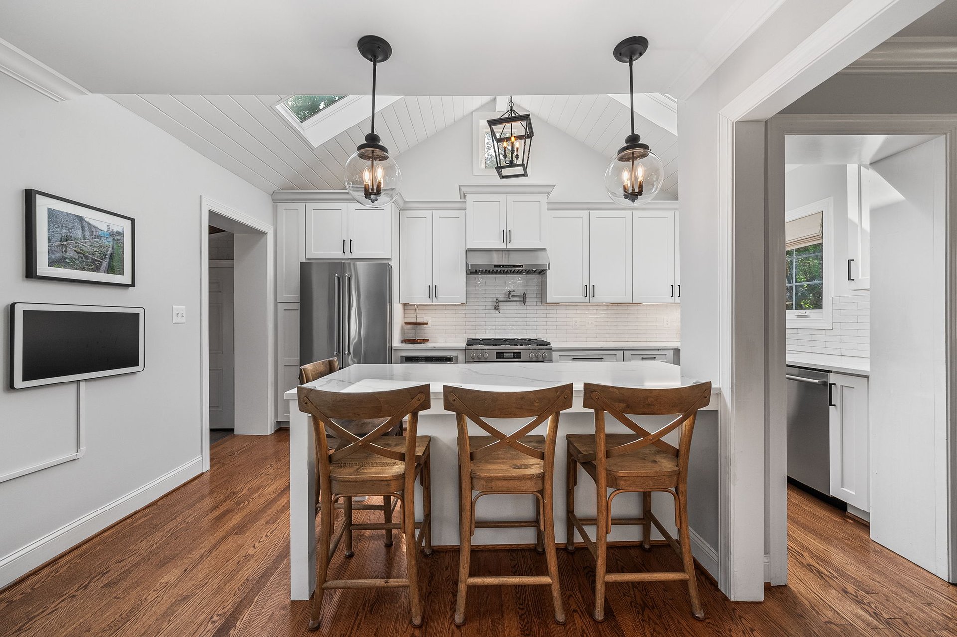 1138 Cameron Rd