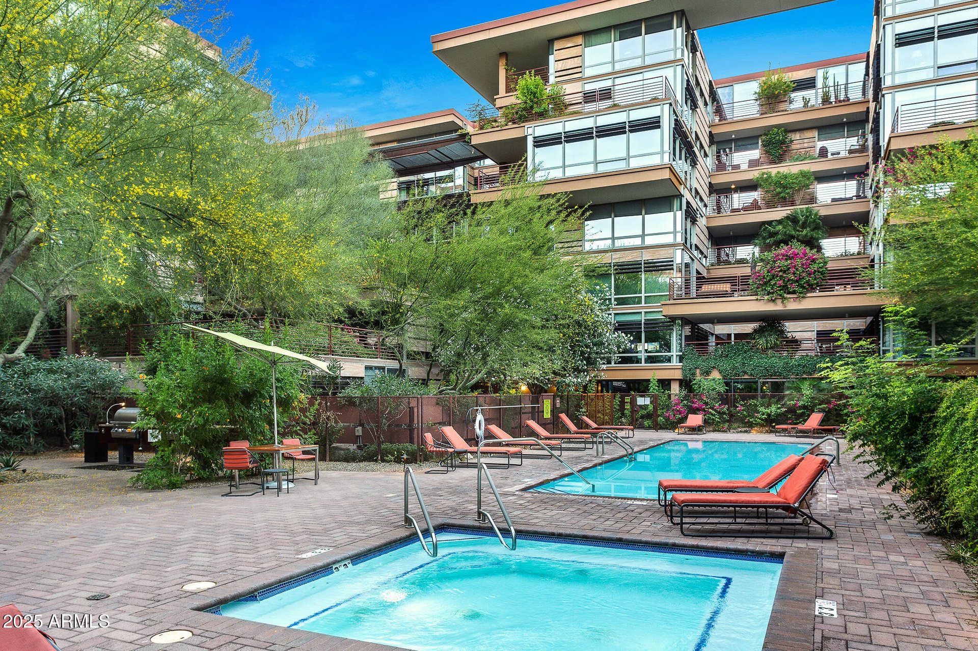 7147 E Rancho Vista Dr, #4007