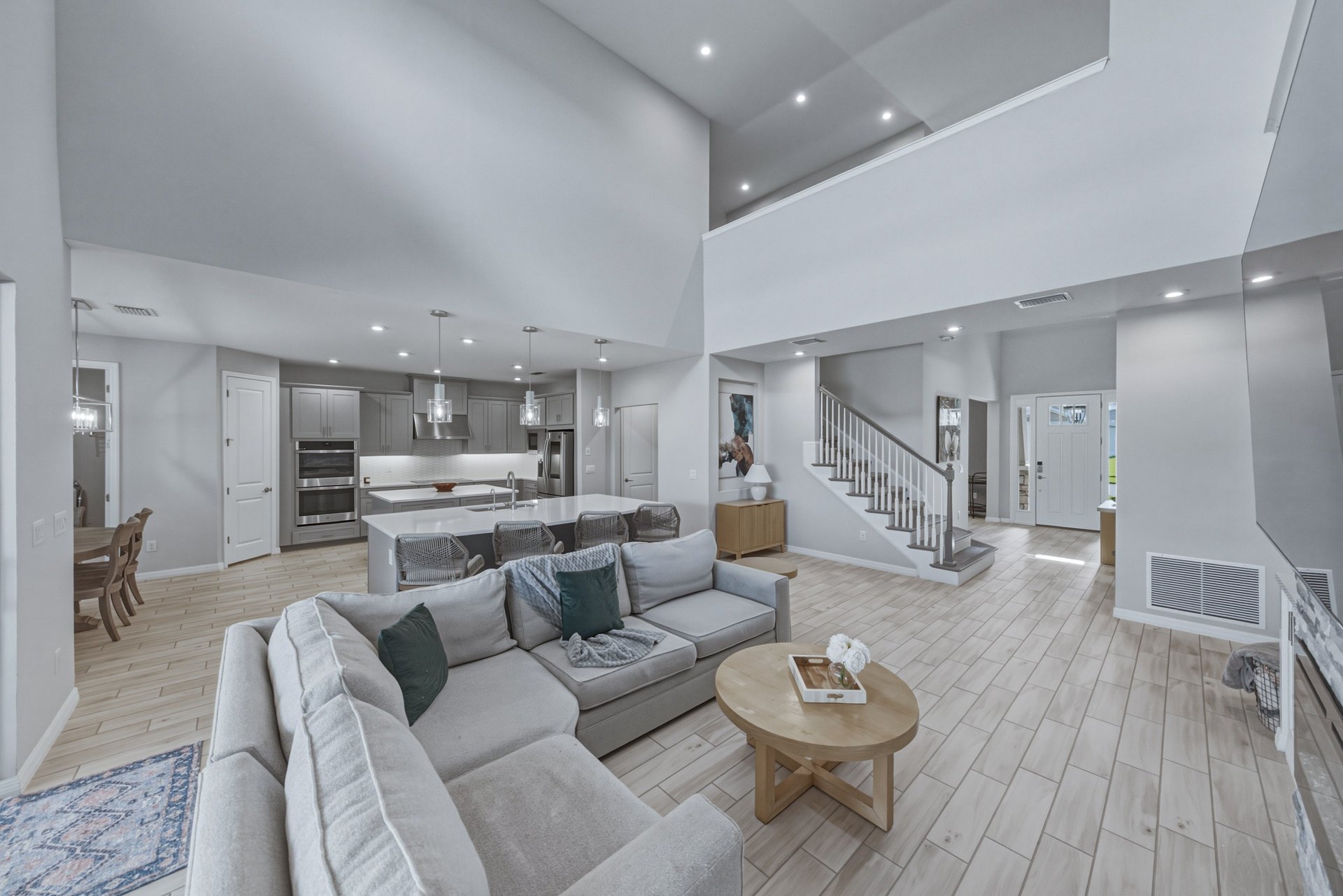 6978 BRADBURY CIR