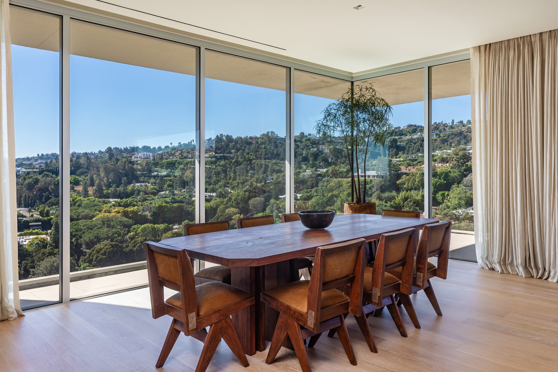 9255 Doheny Rd Unit: 1901, West Hollywood