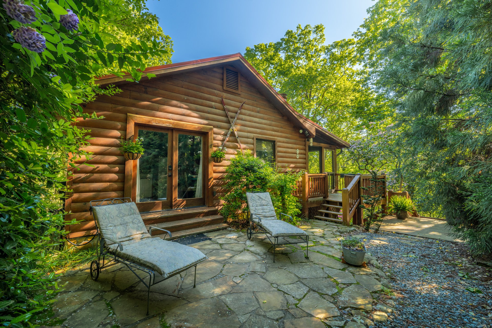 90 Holloway Circle, Blue Ridge, GA 30513