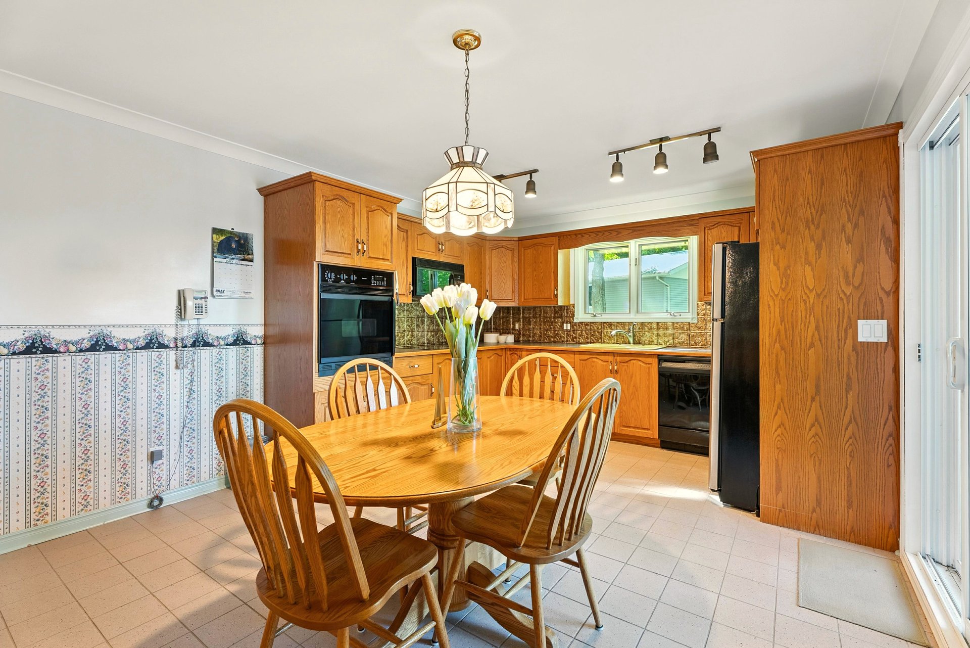 326 Chikopi Road, Magnetawan