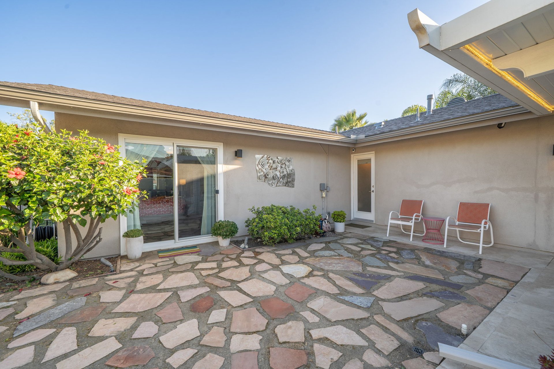 2128 N Villa Maria Road