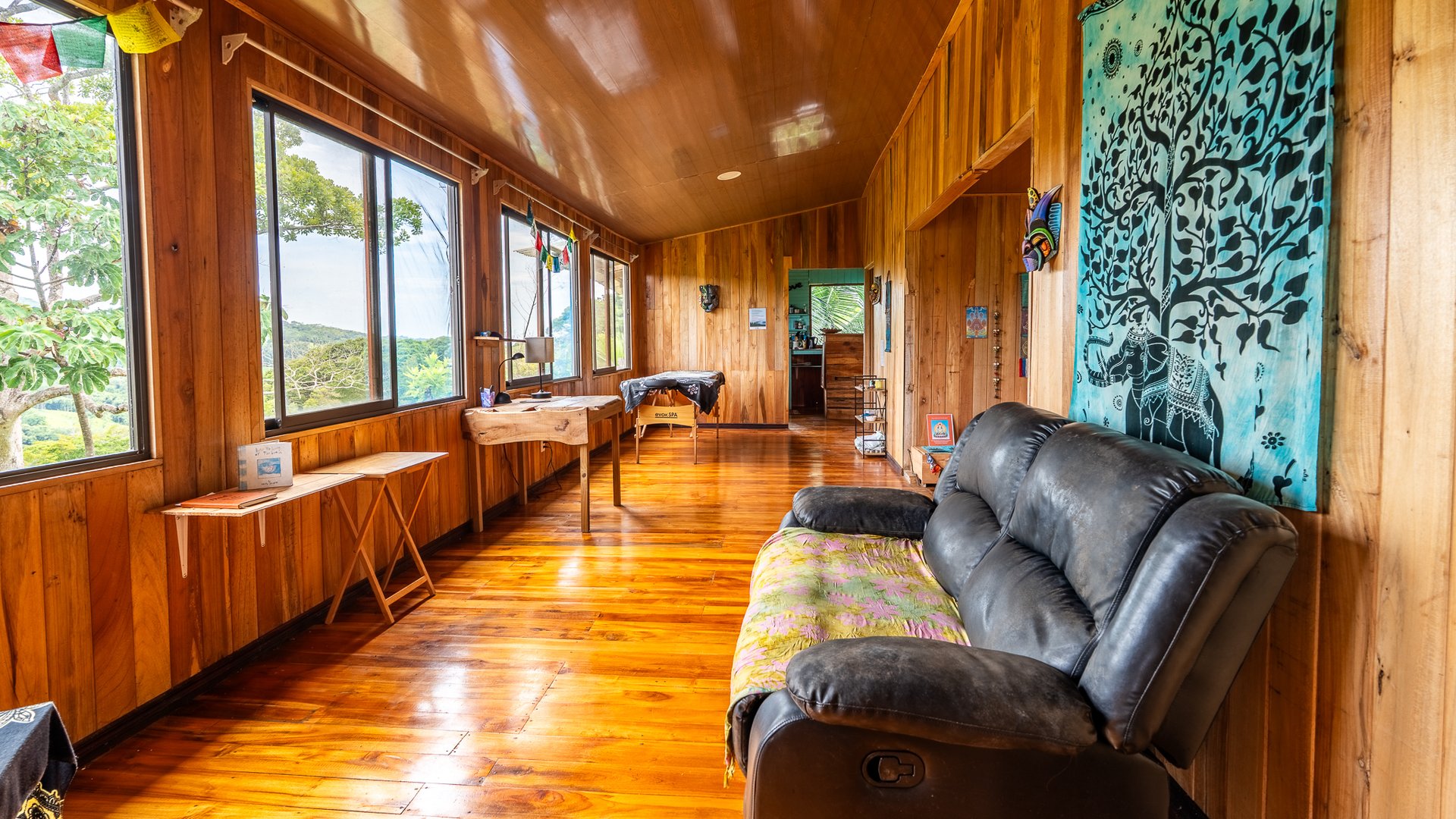 Mountain Home with Guest Cabin & Additional Building Site Near Nauyaca Waterfalls