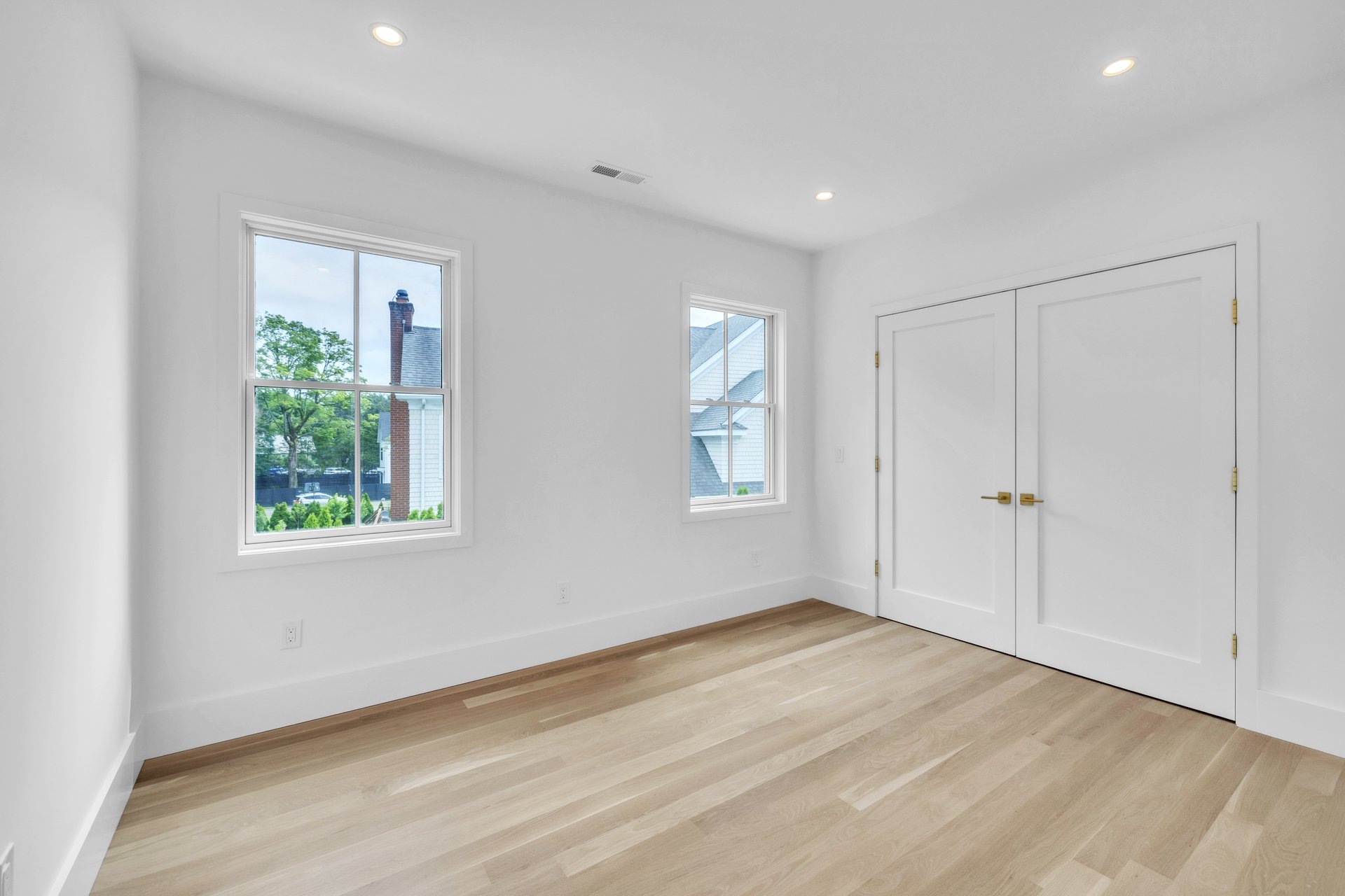 East Ave, Unit A