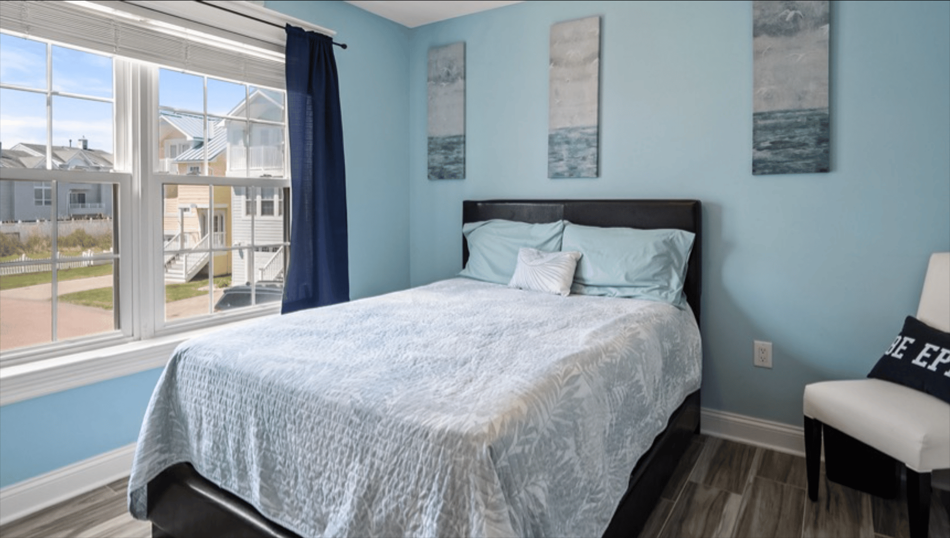 811 Bay Club Lane West, Beach Haven