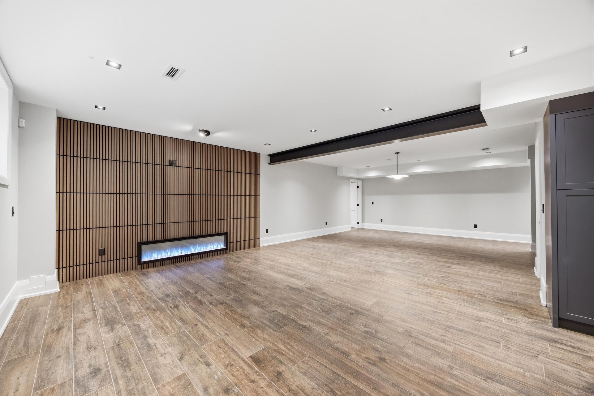 Brand-New Modern Estate