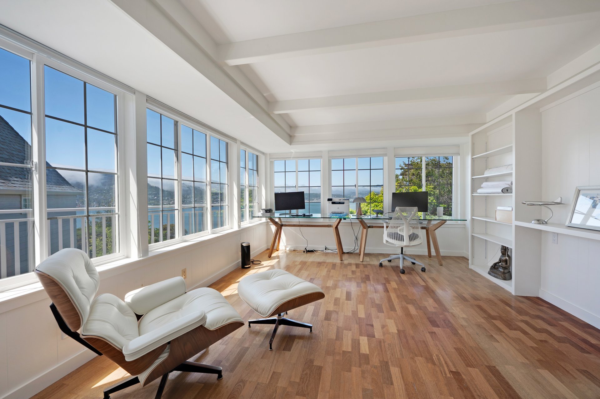 Stunning View Residence