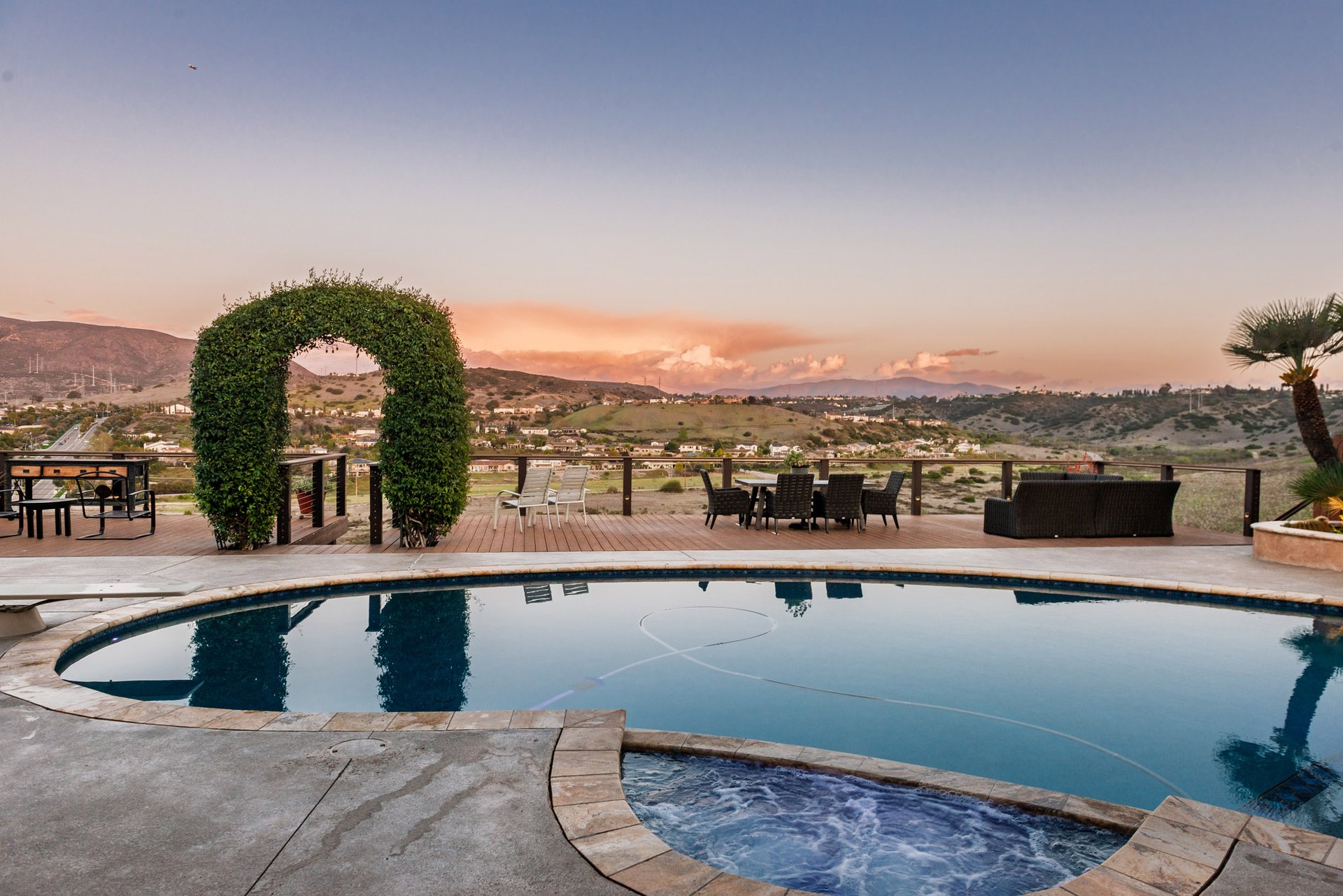 3805 Country Trail