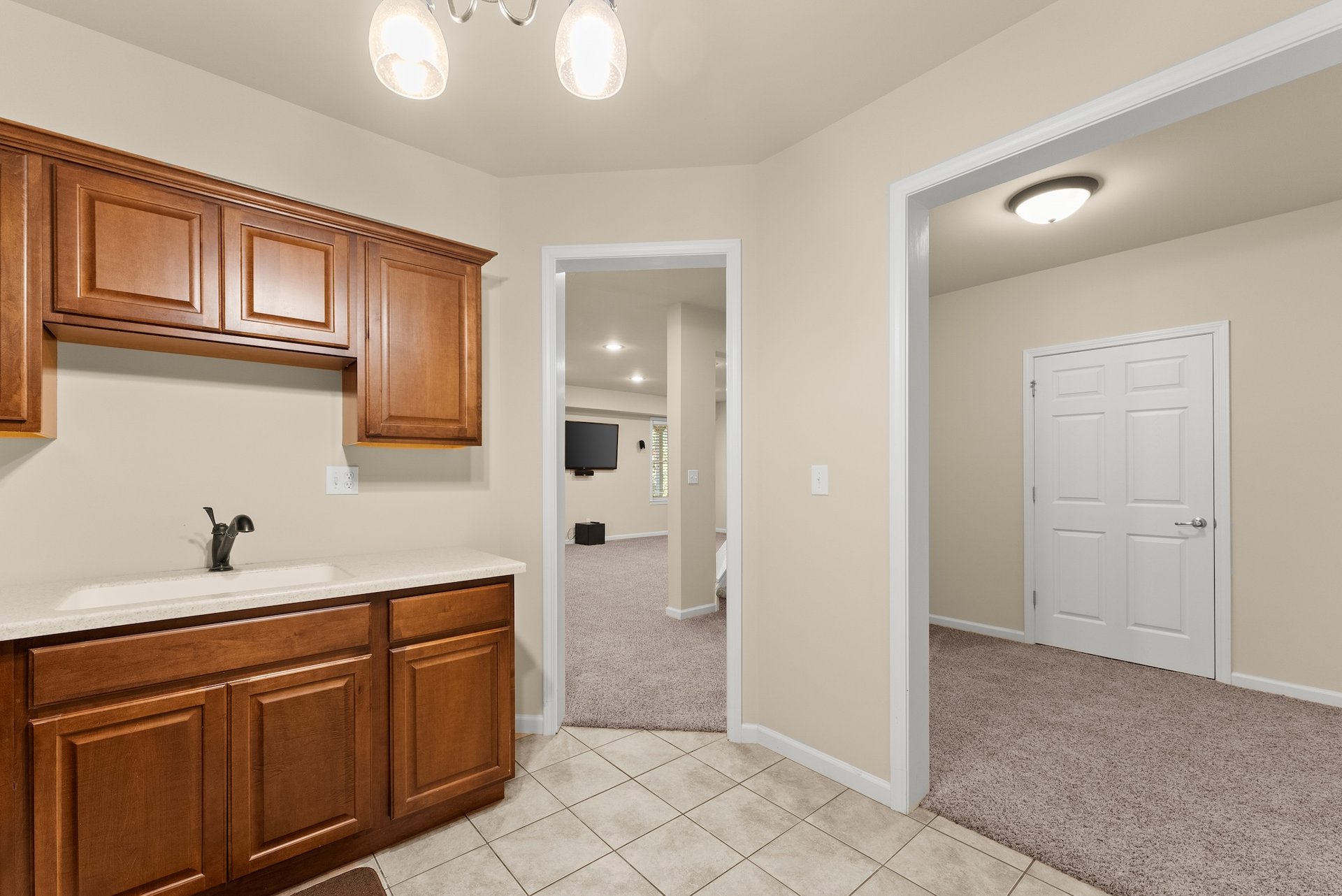 7534 Mossy Log Ct, Flowery Branch, GA 30542
