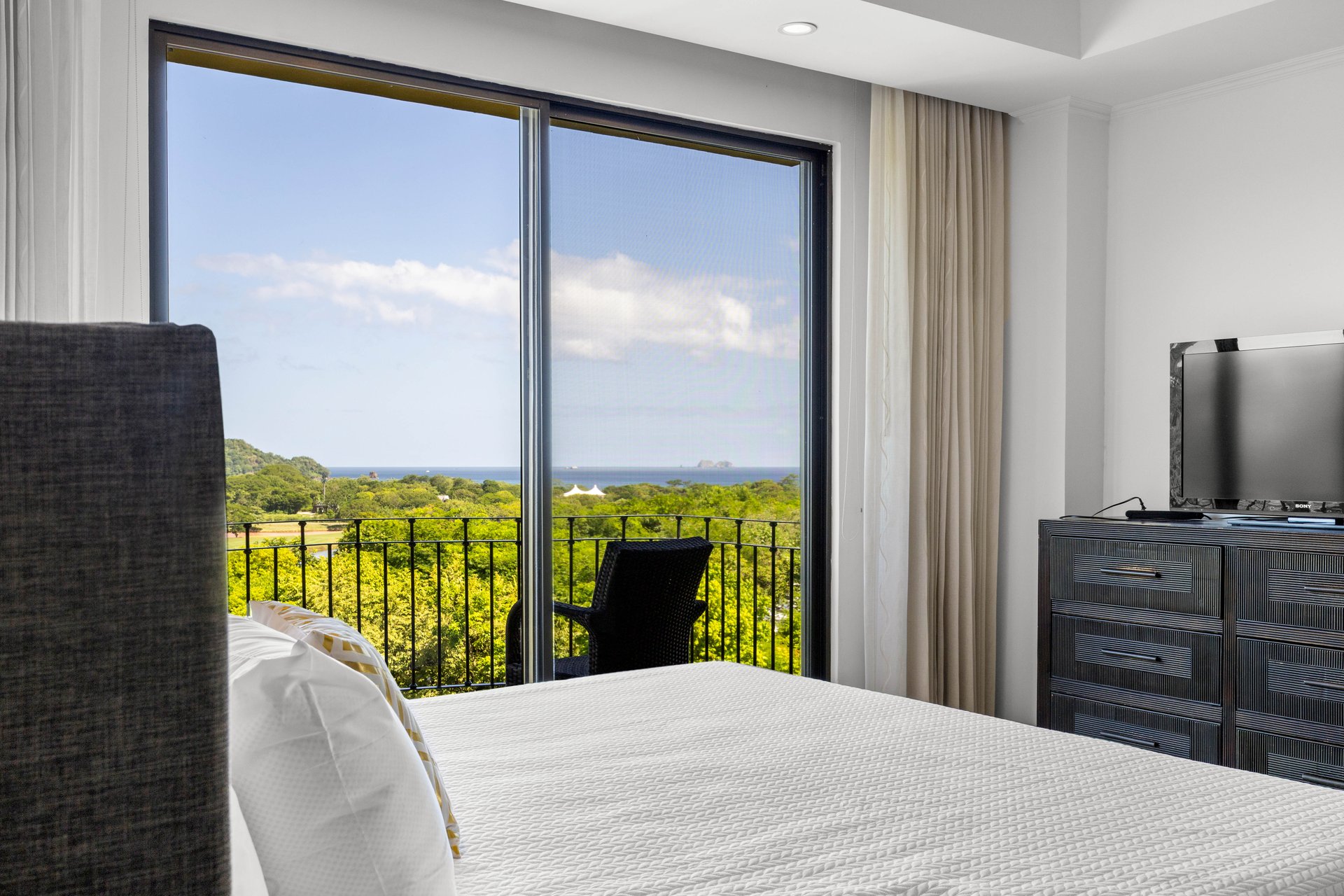 Carao T1-5 | Ocean-View Penthouse with Loft in Reserva Conchal