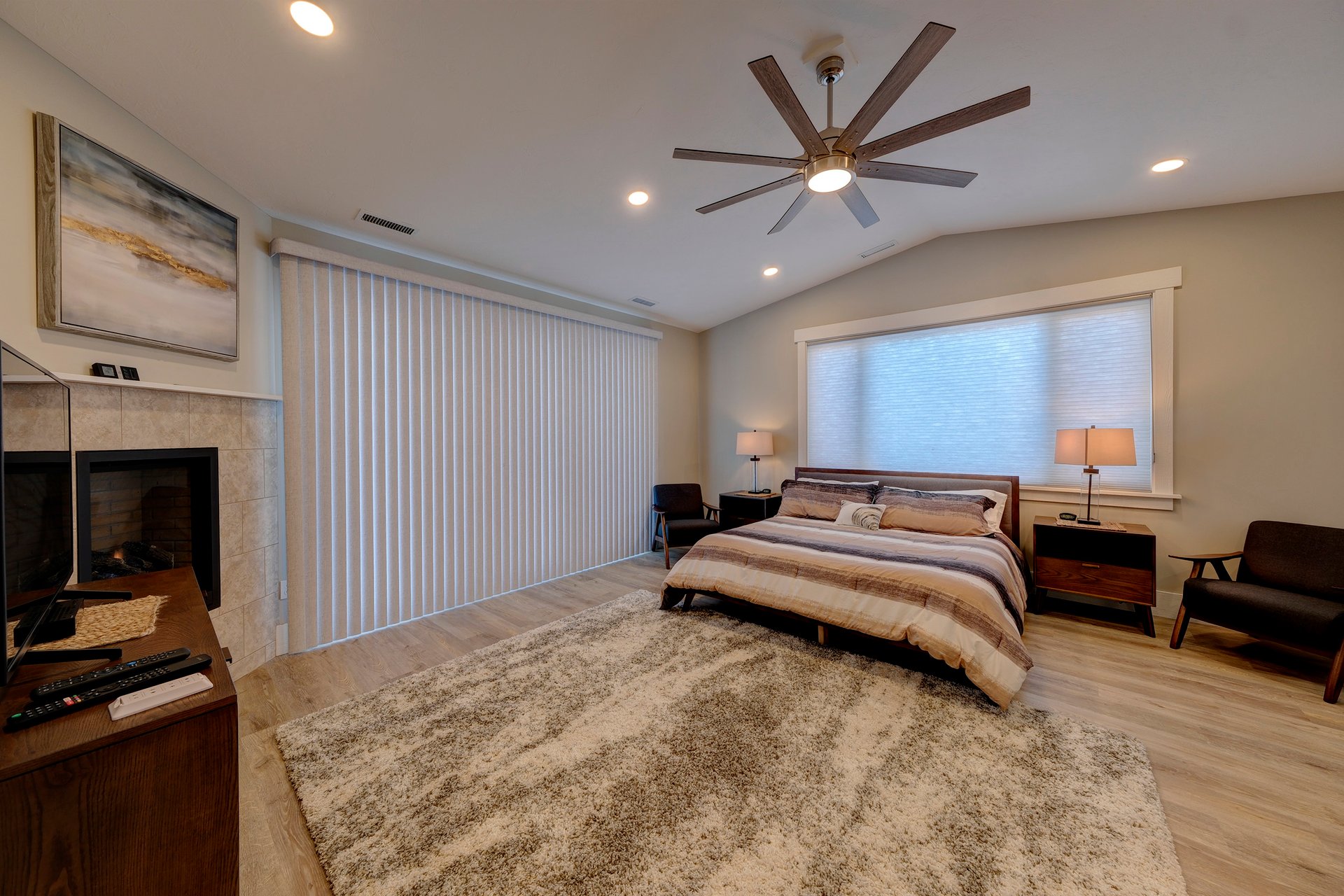 7 Creekside Ln
