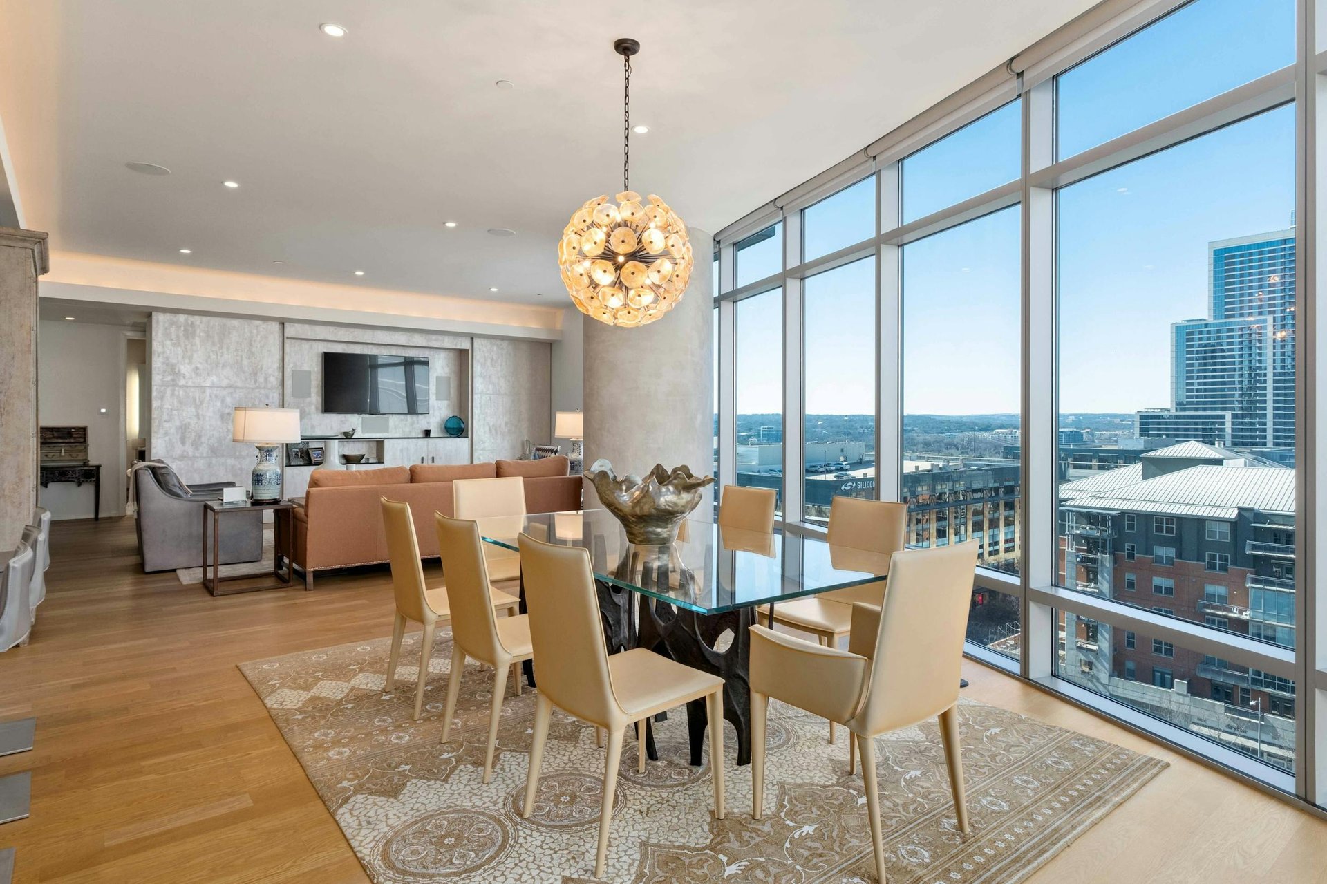 200 Congress Ave #11E