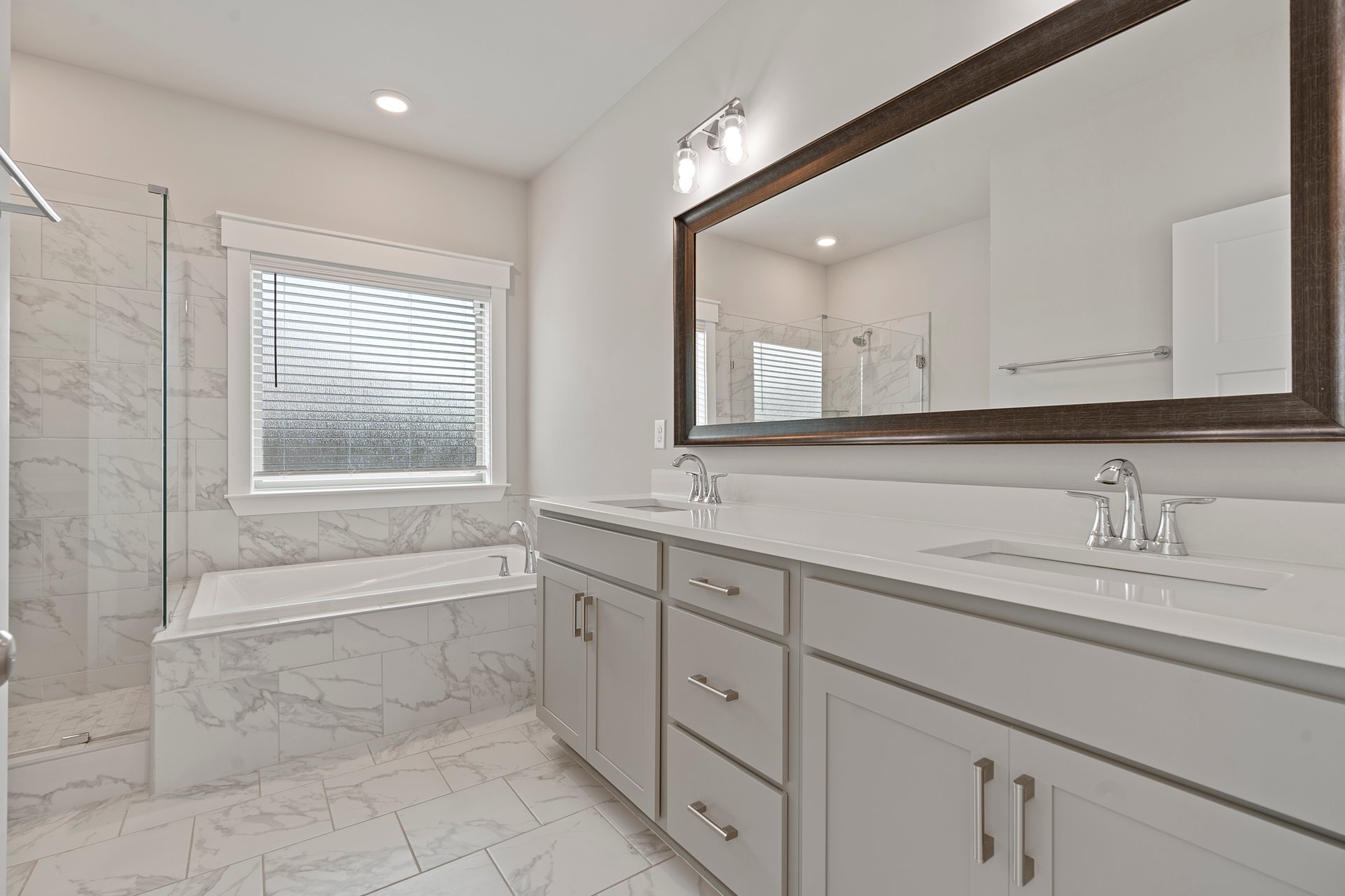LUXURIOUS MADISON CITY SCHOOLS HOME!