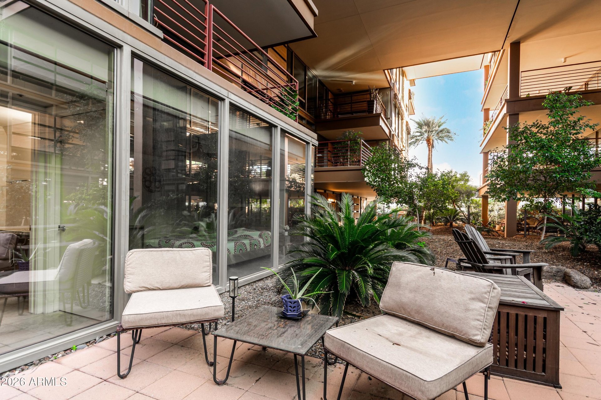 7137 E Rancho Vista Dr, #1008
