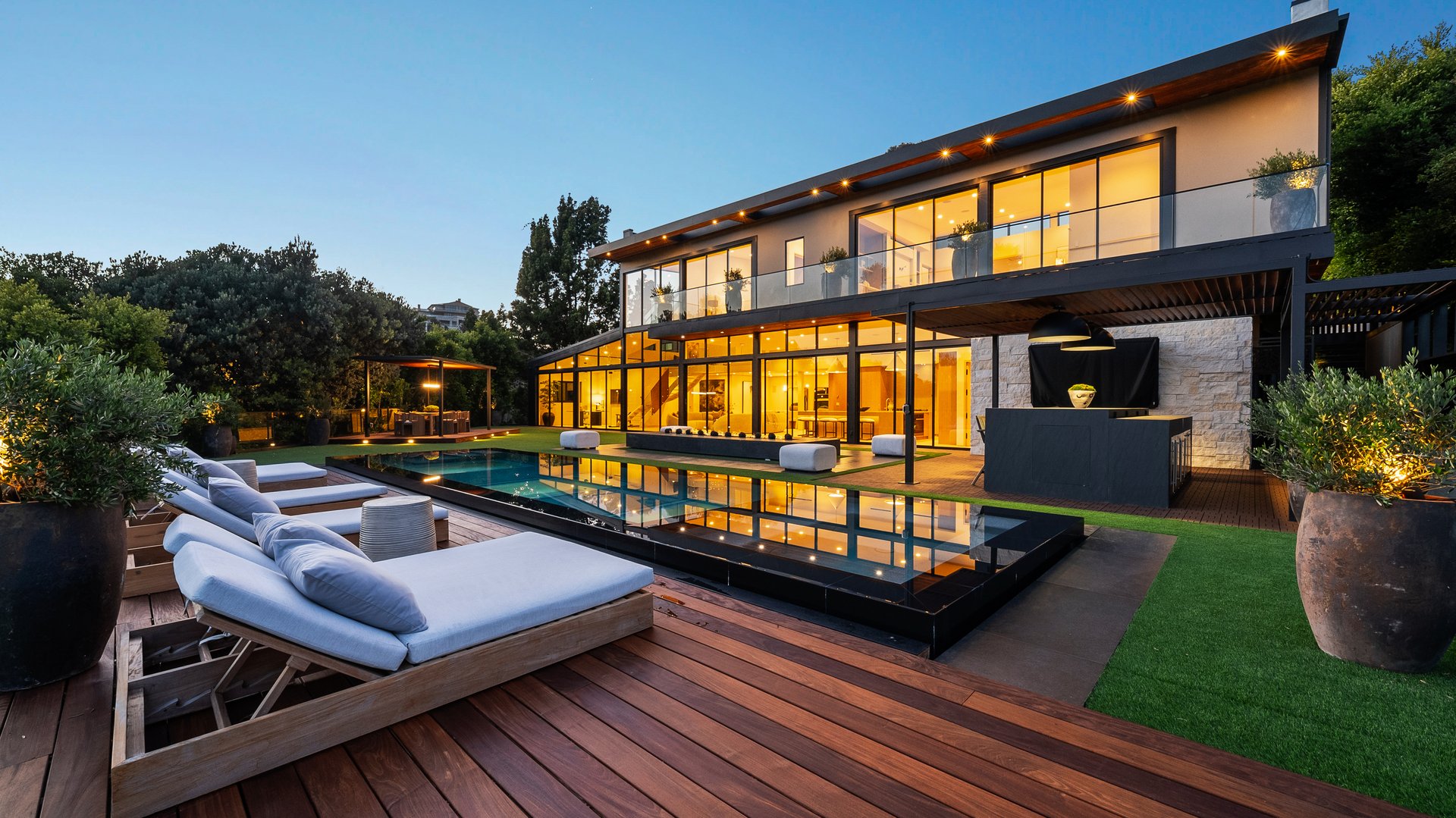 12026 Benmore Ter, Brentwood