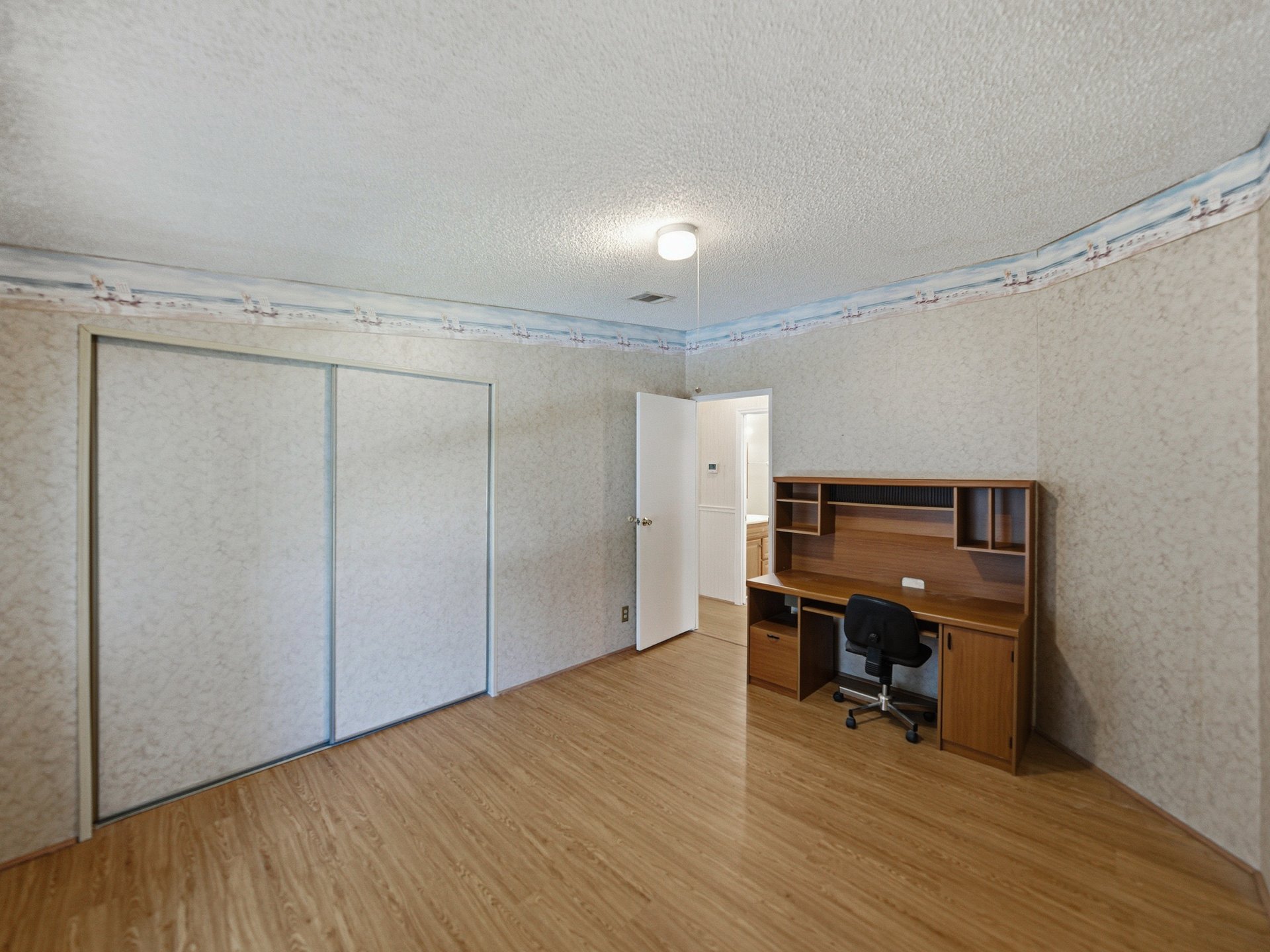 3822 DAMIAN DR