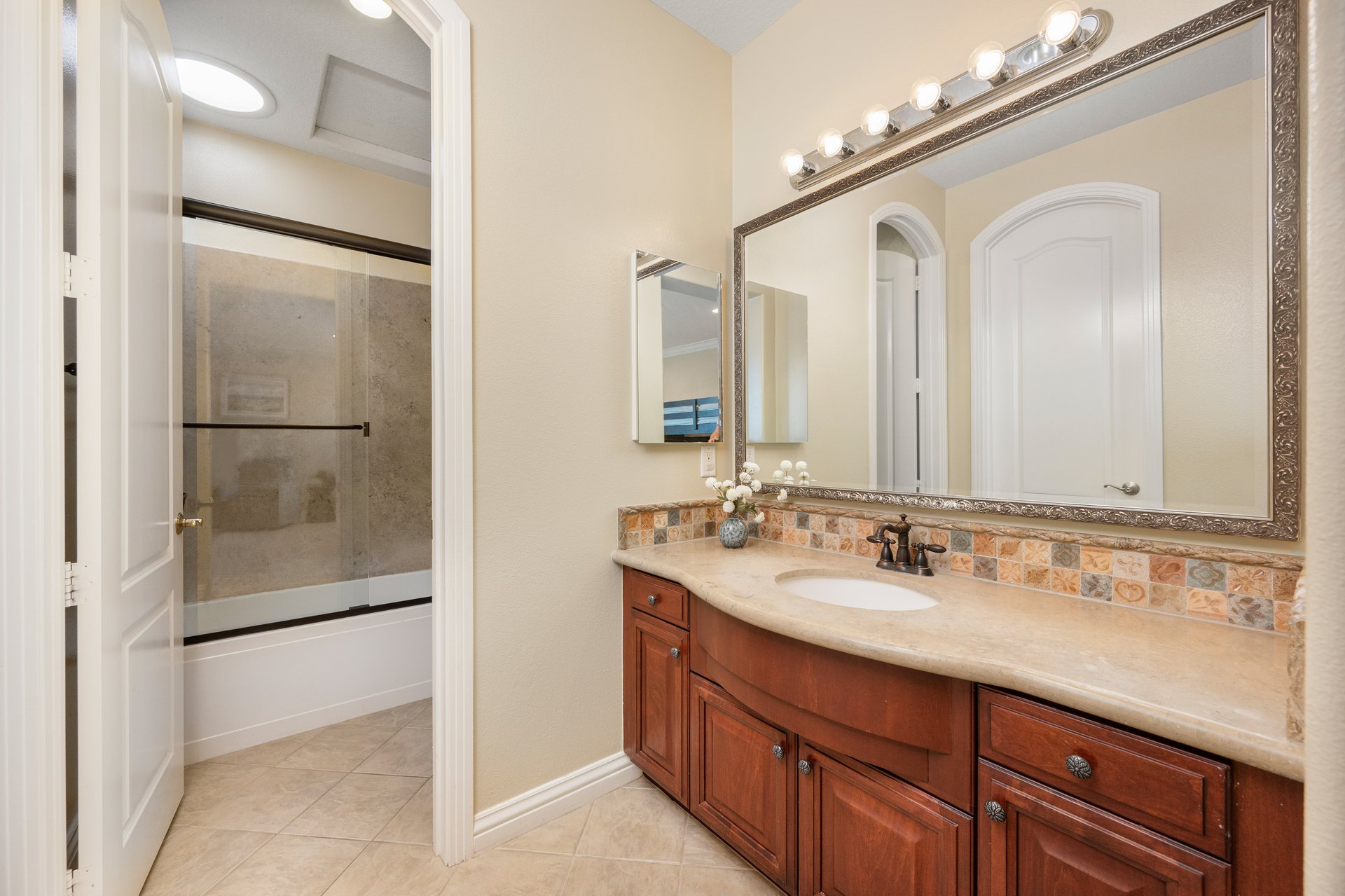 4394 Hiwassee