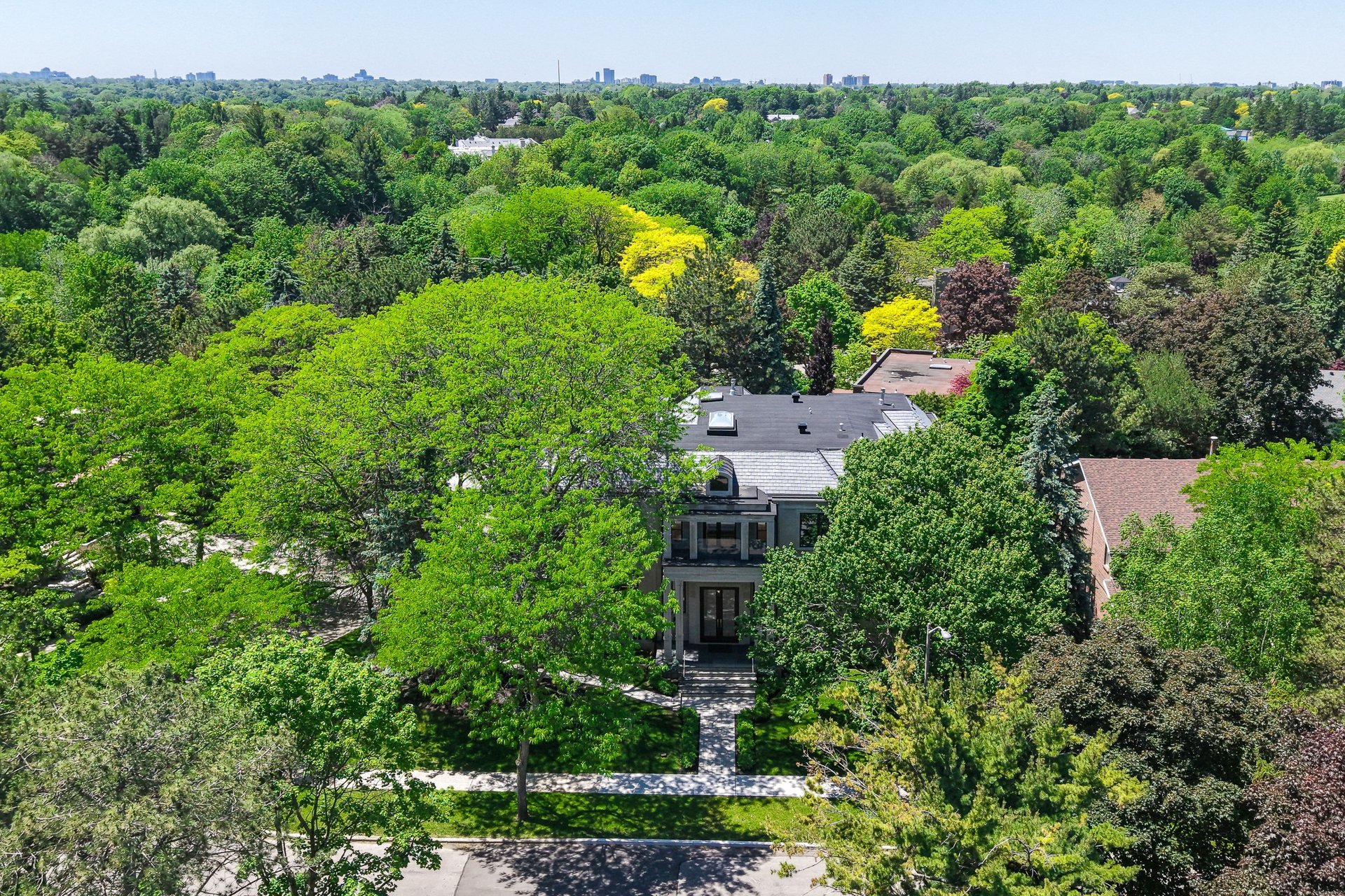 Iconic Estate