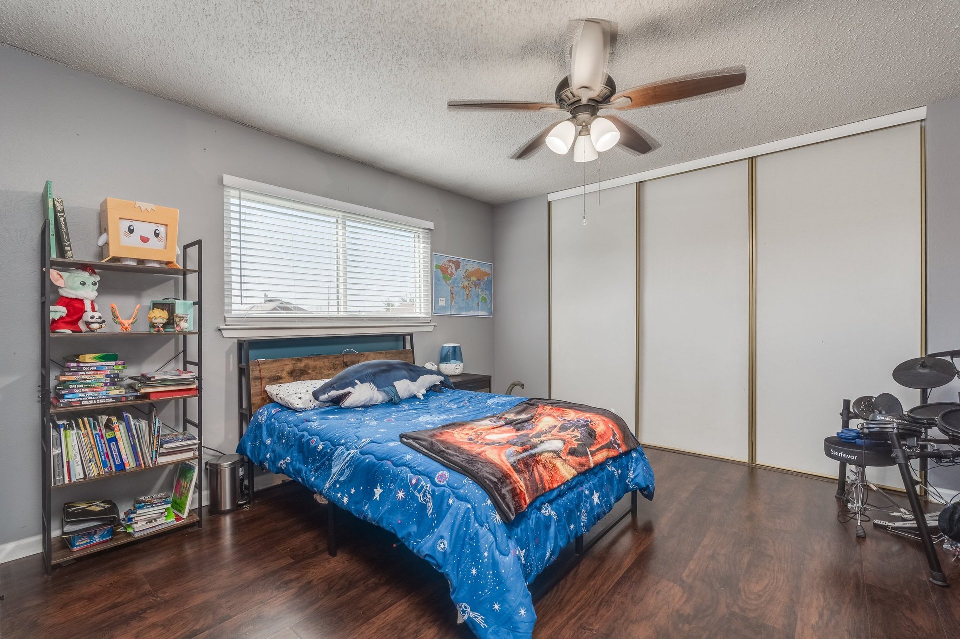 2735 Naples Drive
