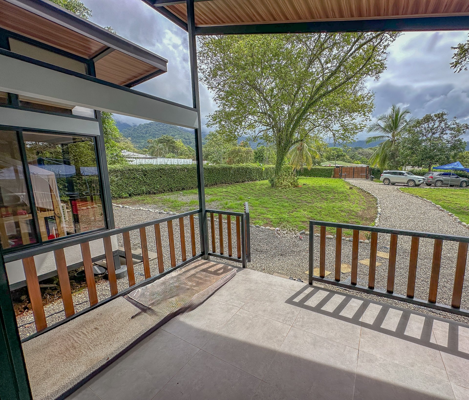 Charming 2-Bedroom Home in the Heart of Ojochal – Privacy, Convenience, and Opportunity Await!