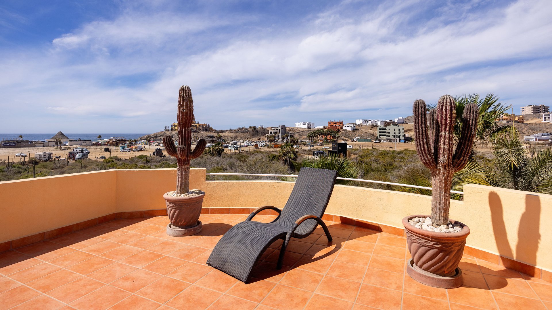 Puesta Del Sol Studio 1B