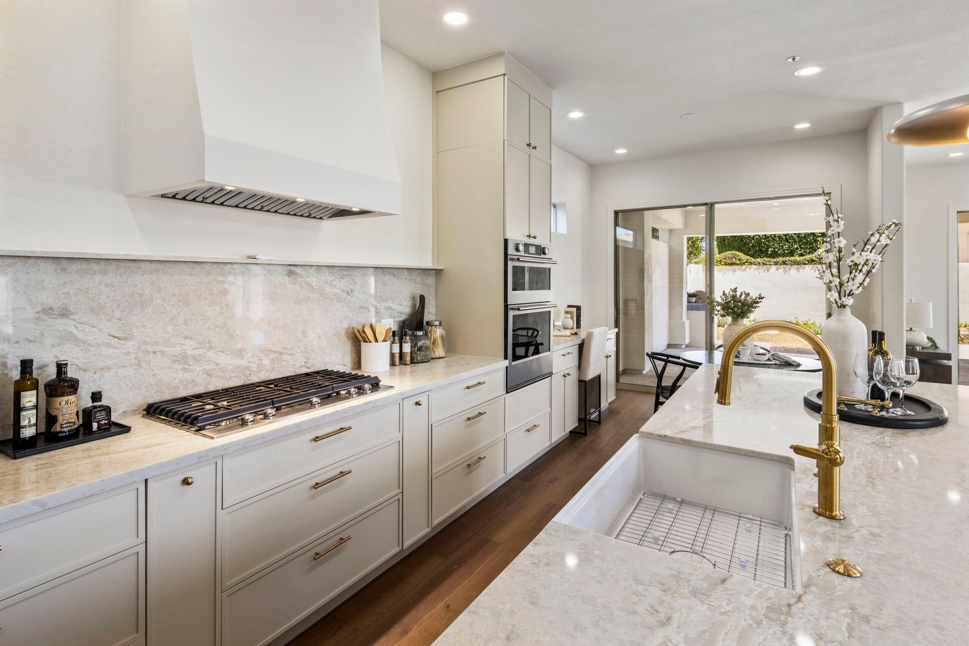 7676 E TUCKEY Lane