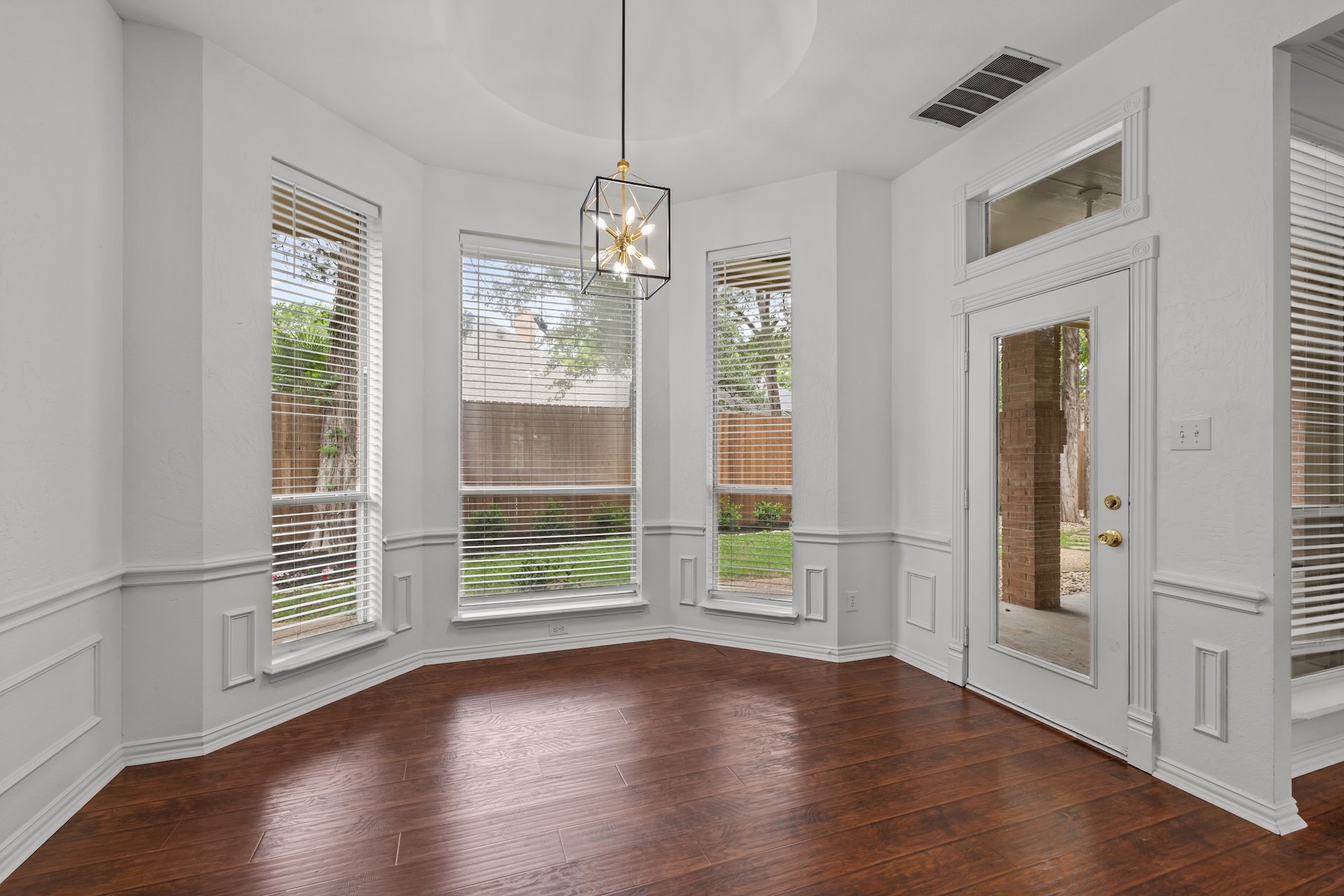 2 Treewood Court