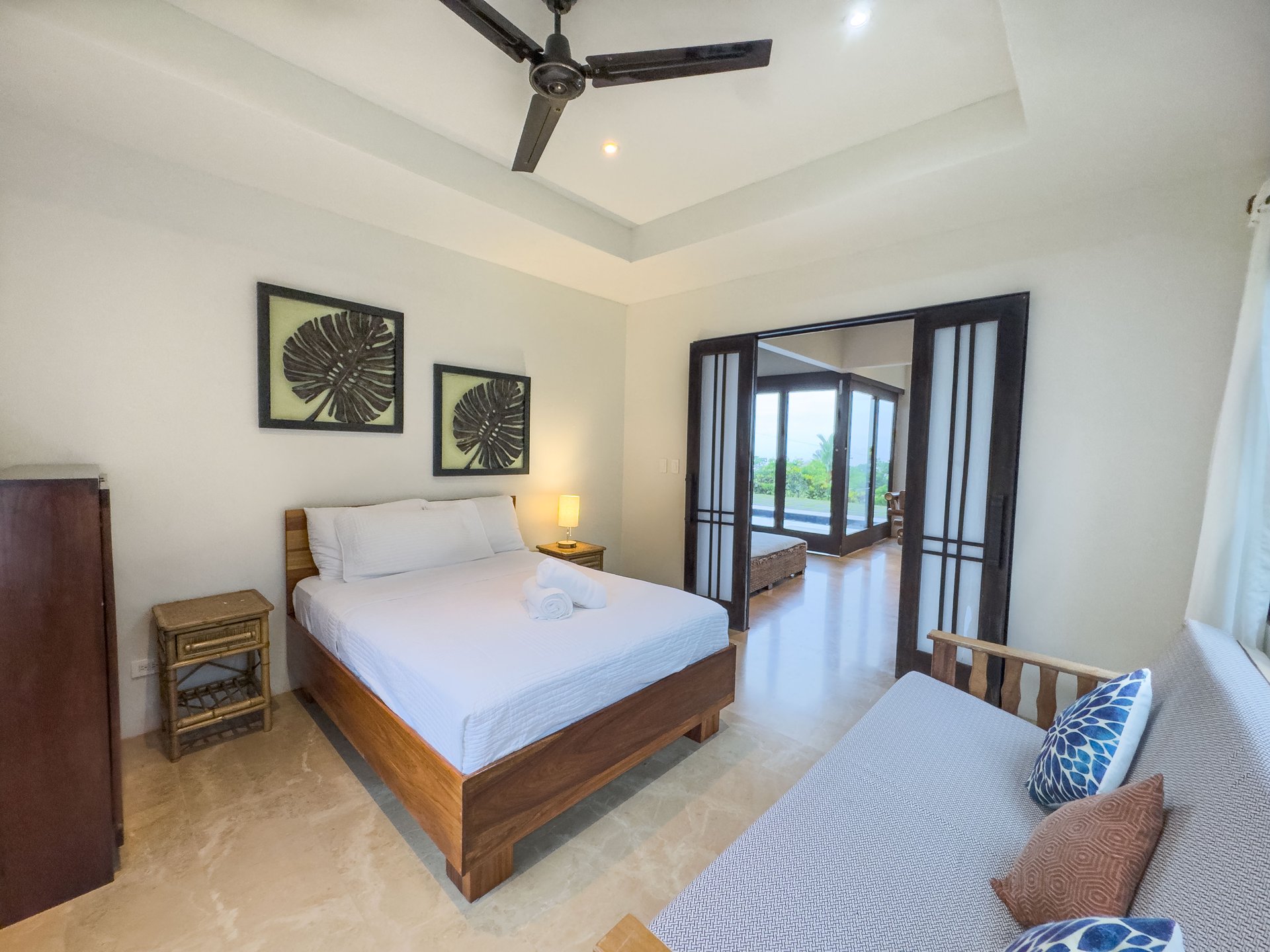 Stylish 4 bedroom home in the popular Dominicalito community, 7 minutes to the beach