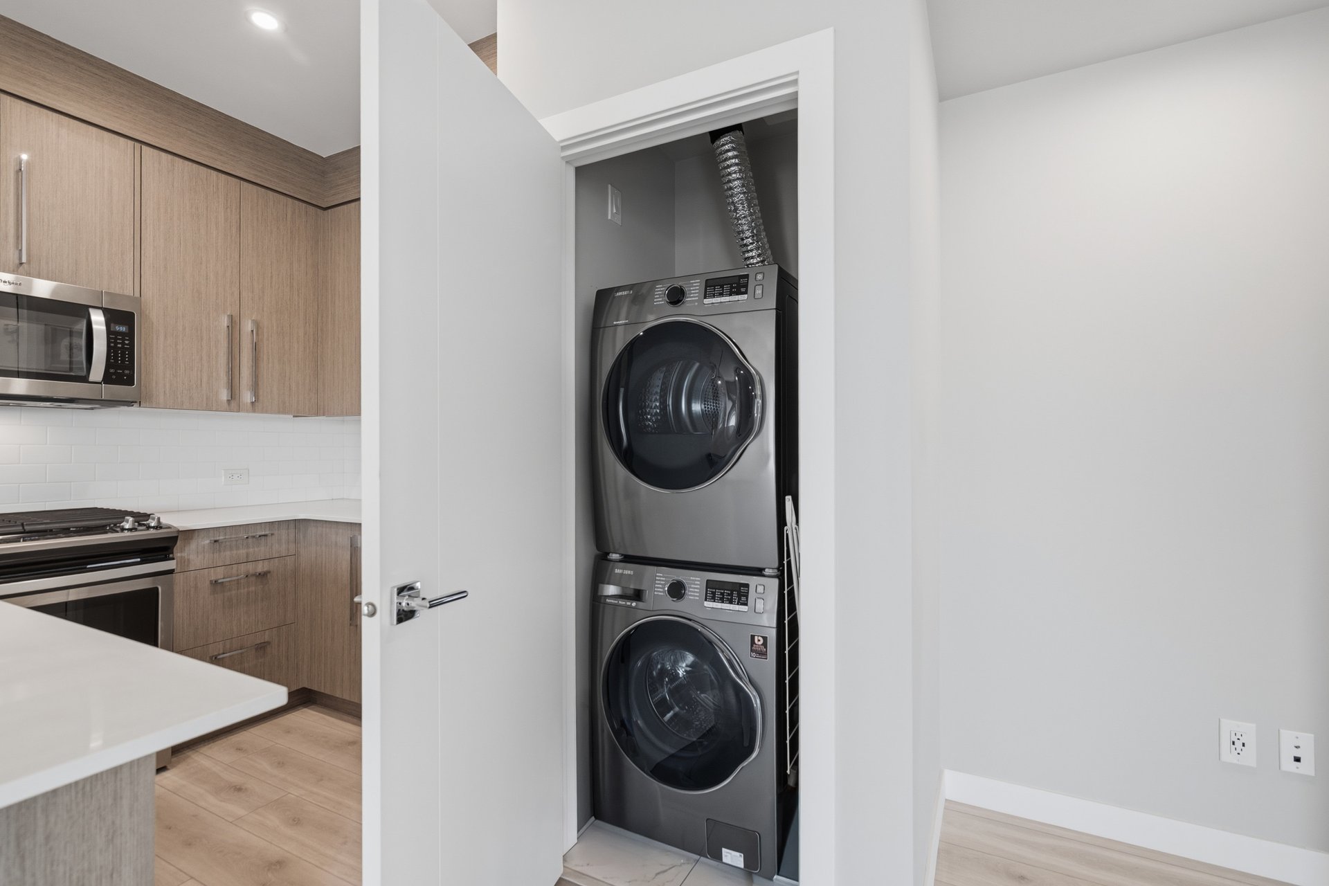 383 Smith Street NW Unit: 402
