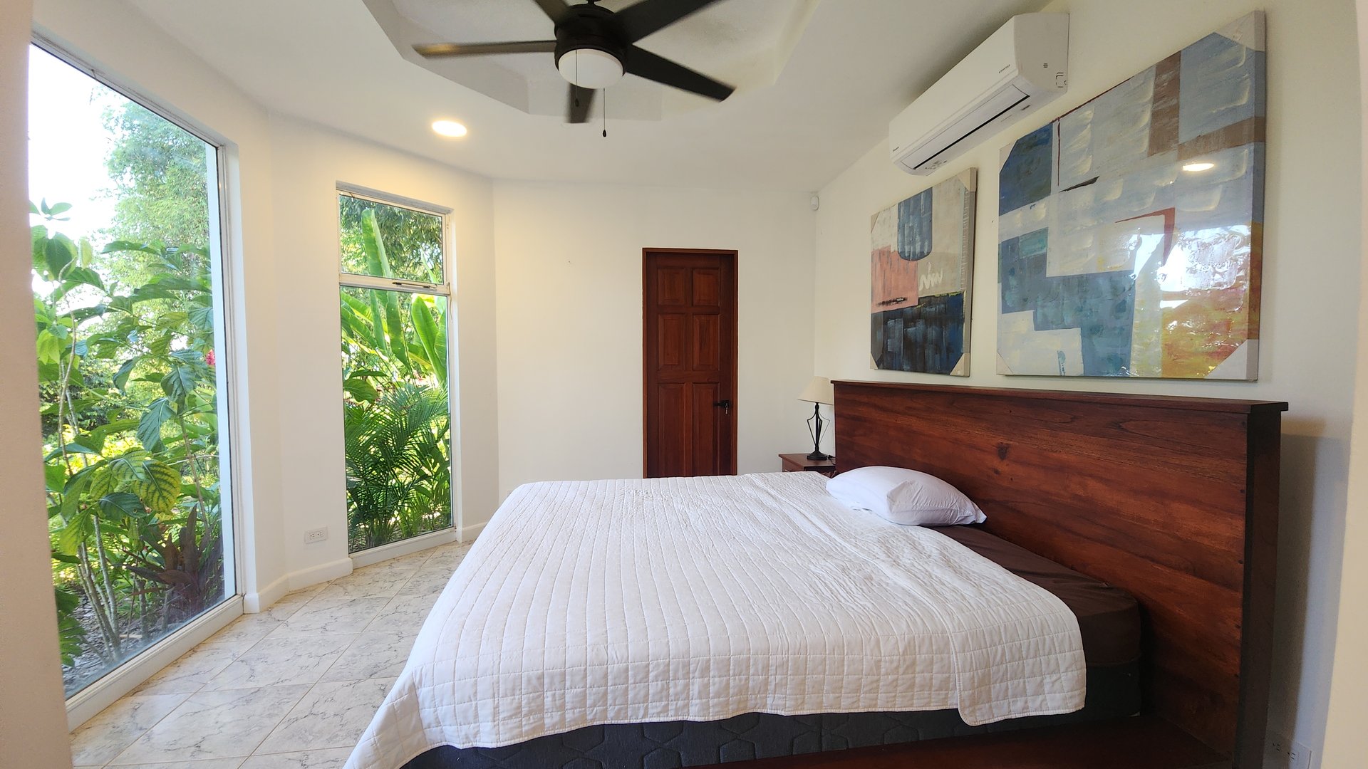 16 ACRES – 6 Bedroom Grand Estate With Guest House, 15 Minutes to Dominical, SPECTACULAR OCEAN VIEWS!!!