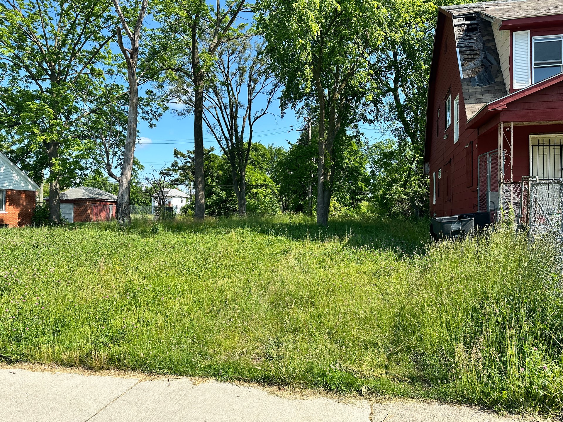 28 W Montana St