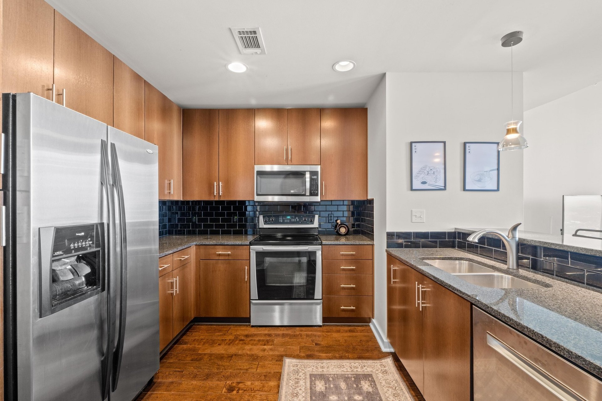 360 Nueces St. #2808  