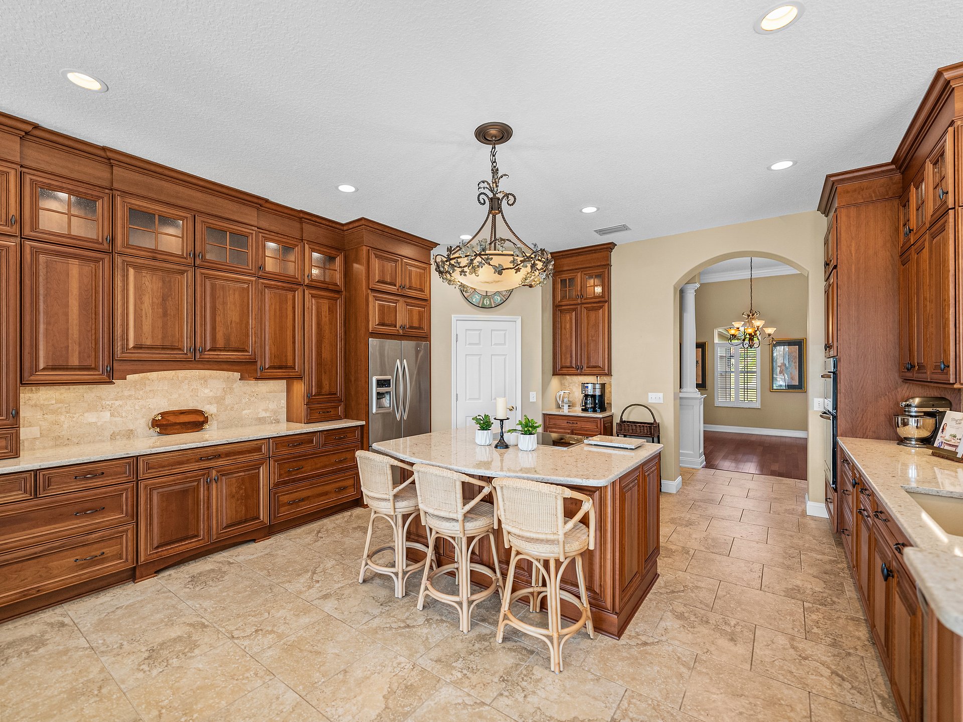 13854 THOROUGHBRED DR