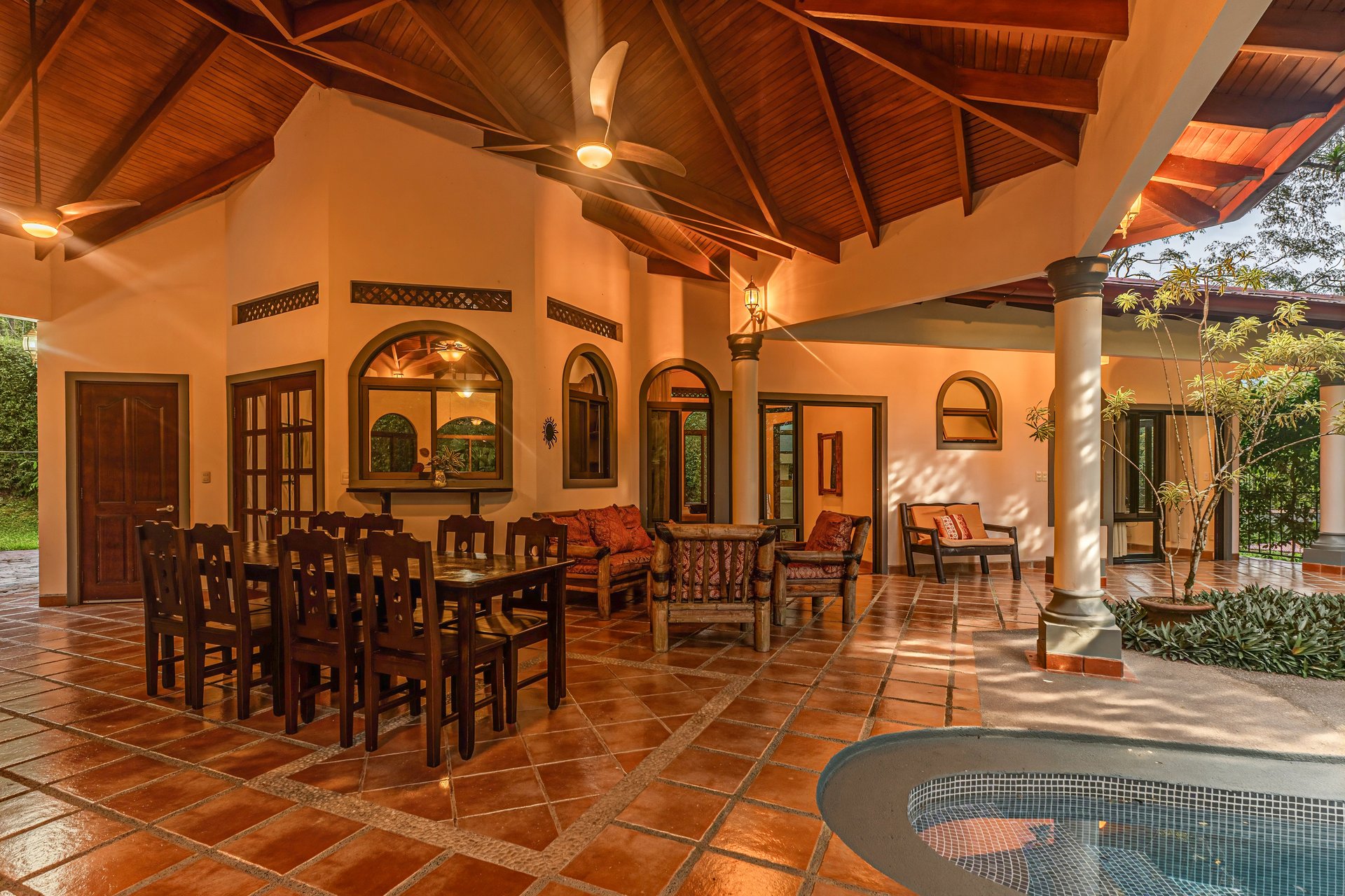 Ojochal Tropical Retreat | 4 Ensuite Bedrooms, Pool & Outdoor Living