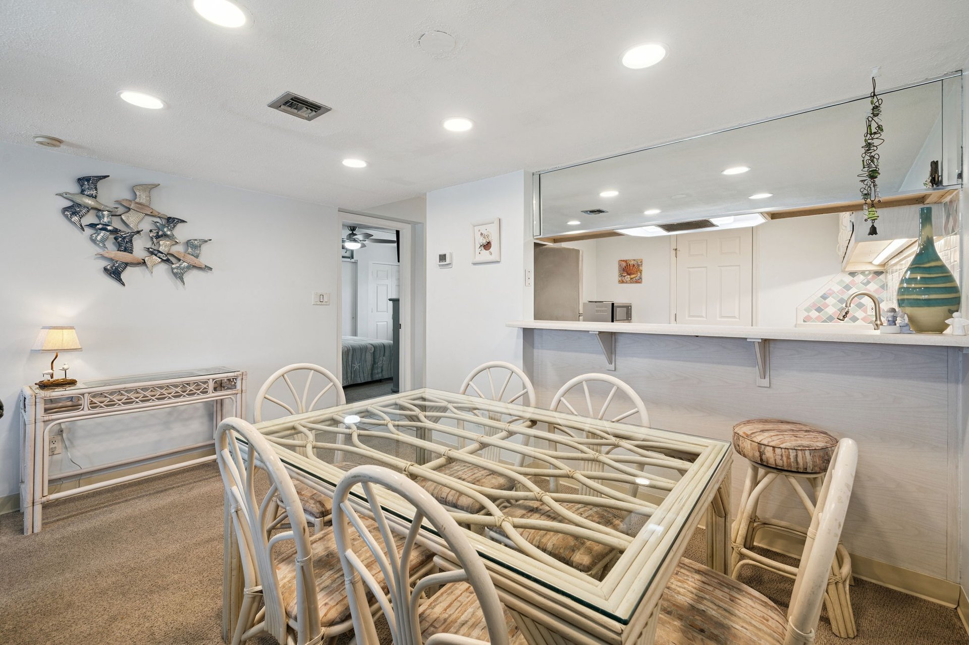 Pinnacle Port Condominium