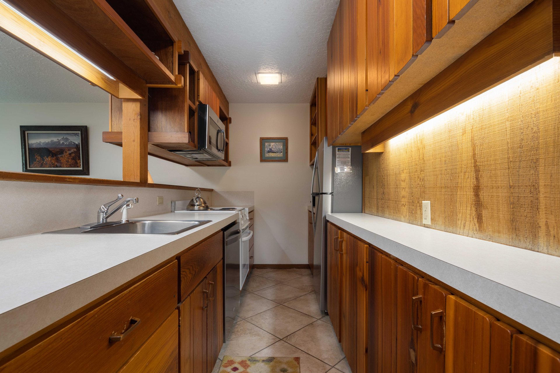 4013 W LAKE CREEK Drive, 2024