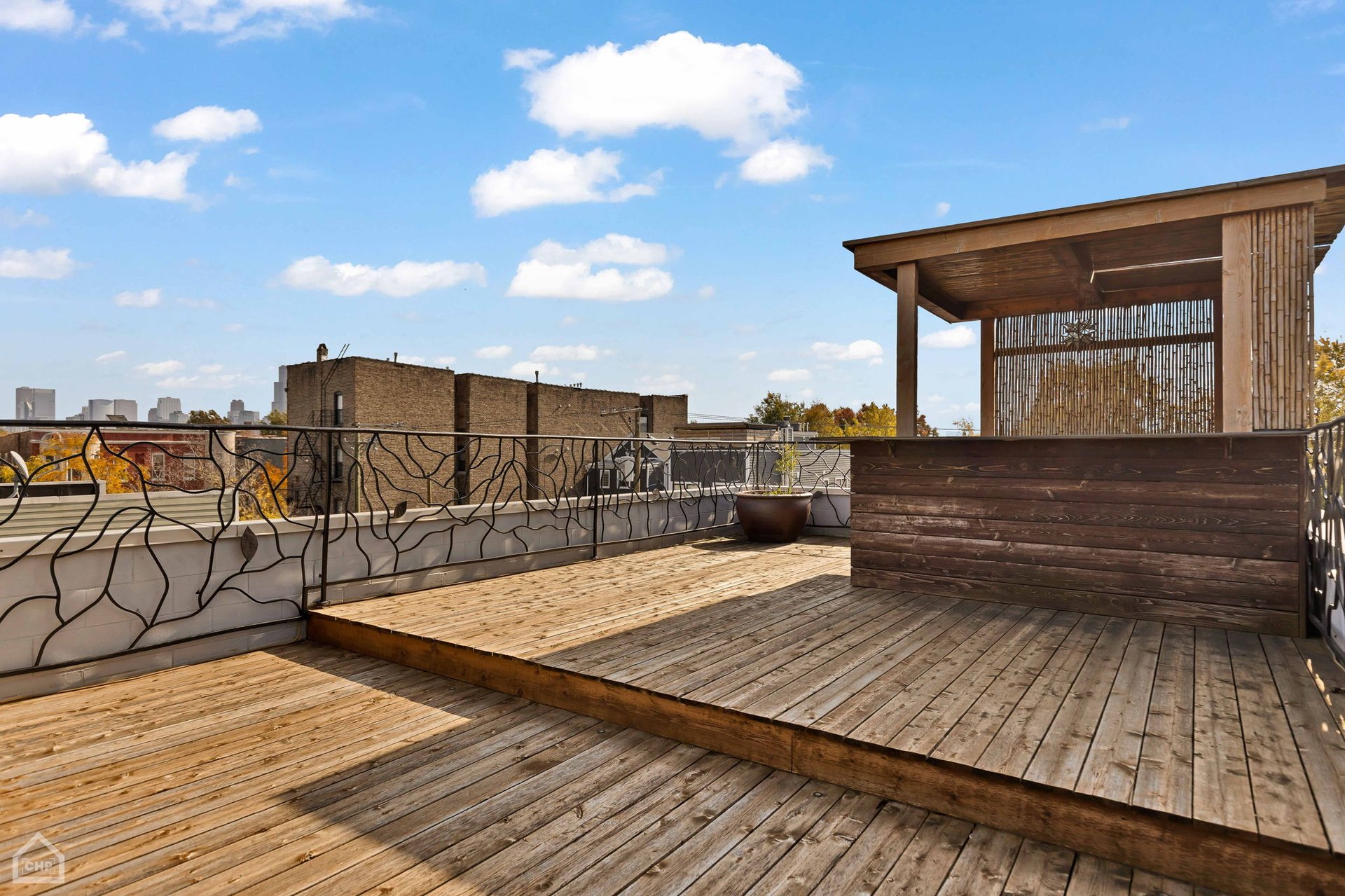 2115 W Superior Street 