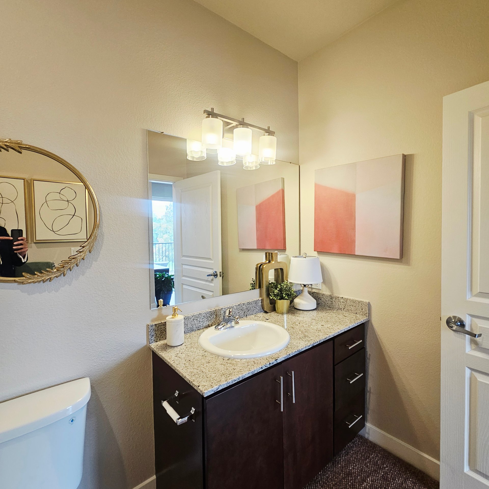 1 Bed 1 Bath Apartment Near City Park Denver