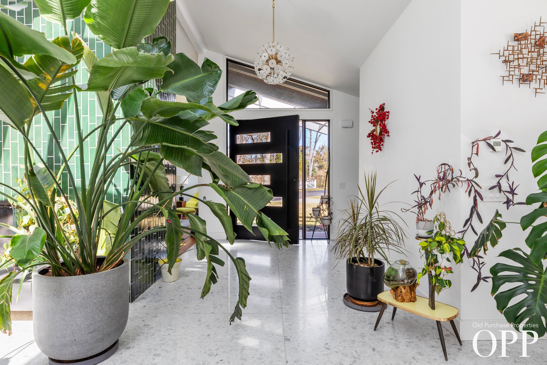 Mid-Century Modern Escape in South Bellport Village