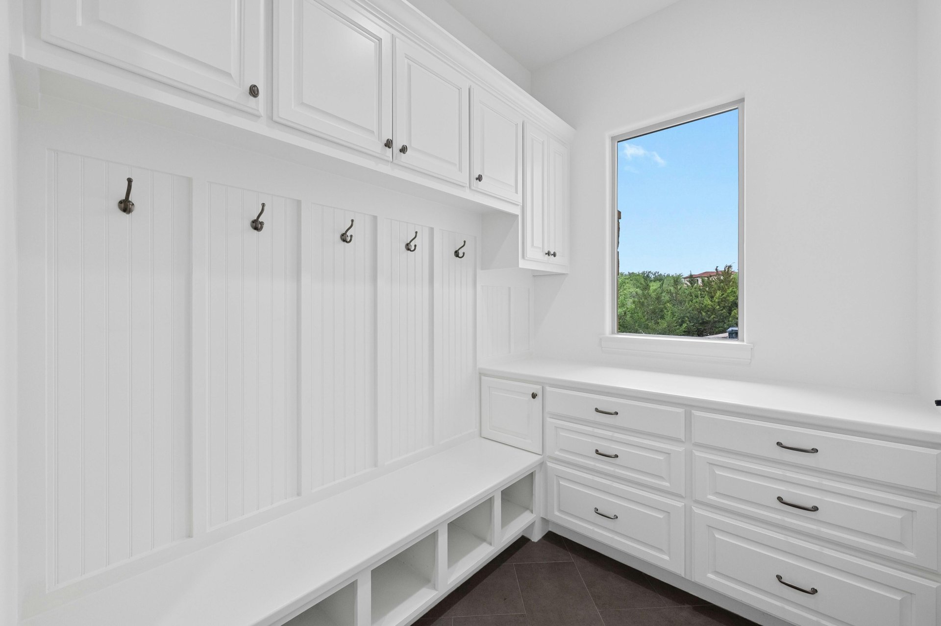 8024 Carlton Ridge