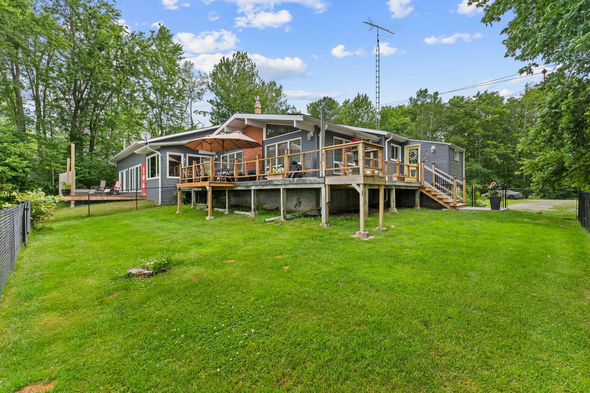 27 Young Street, Kawartha Lakes