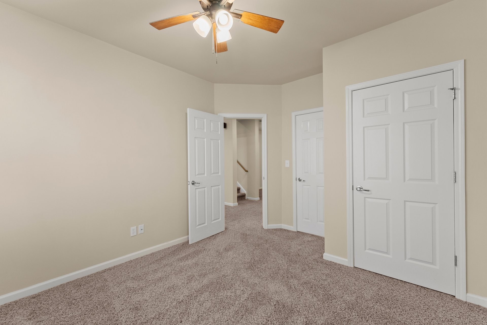 7534 Mossy Log Ct, Flowery Branch, GA 30542