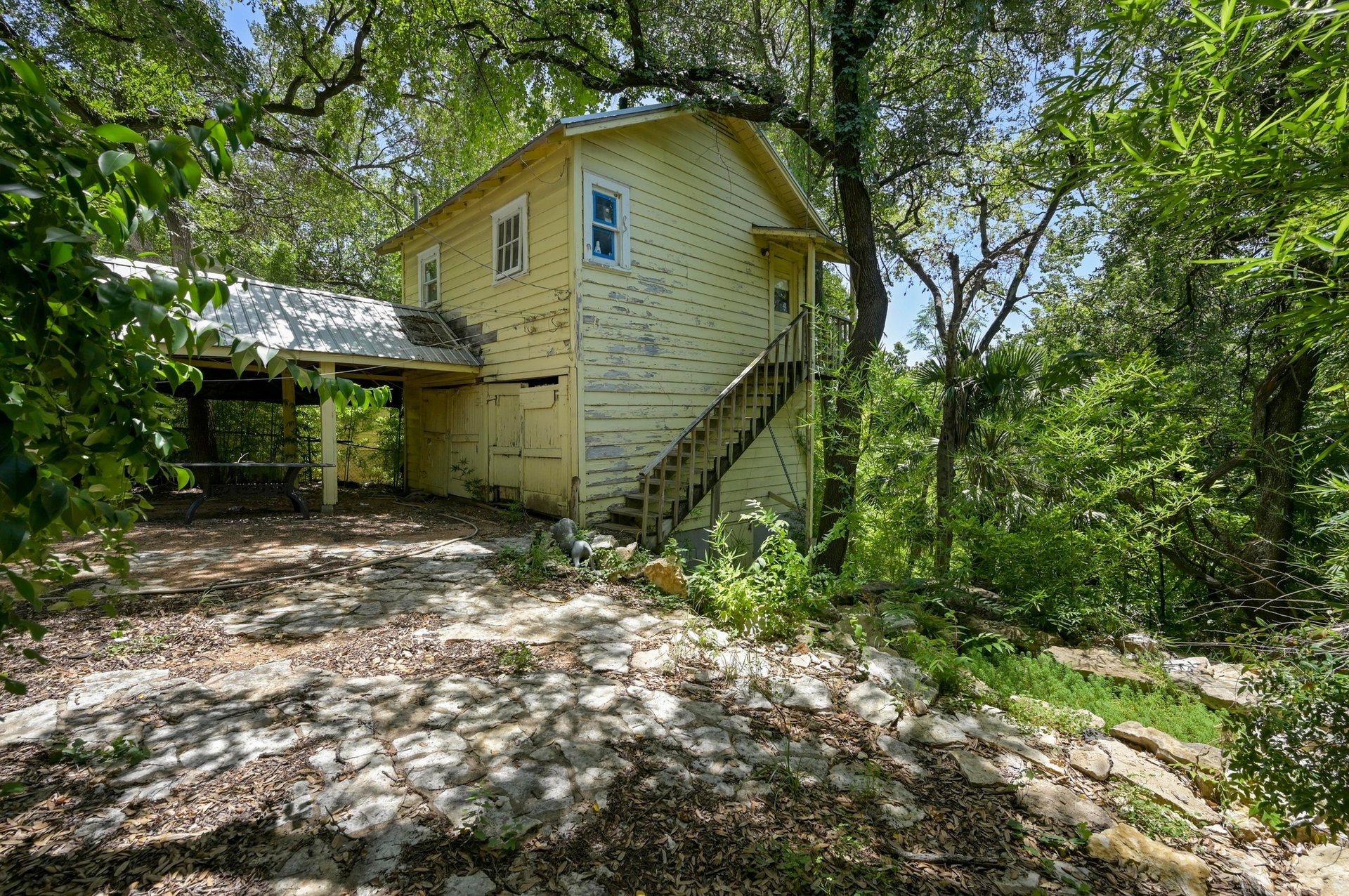 1017 W 31st Street