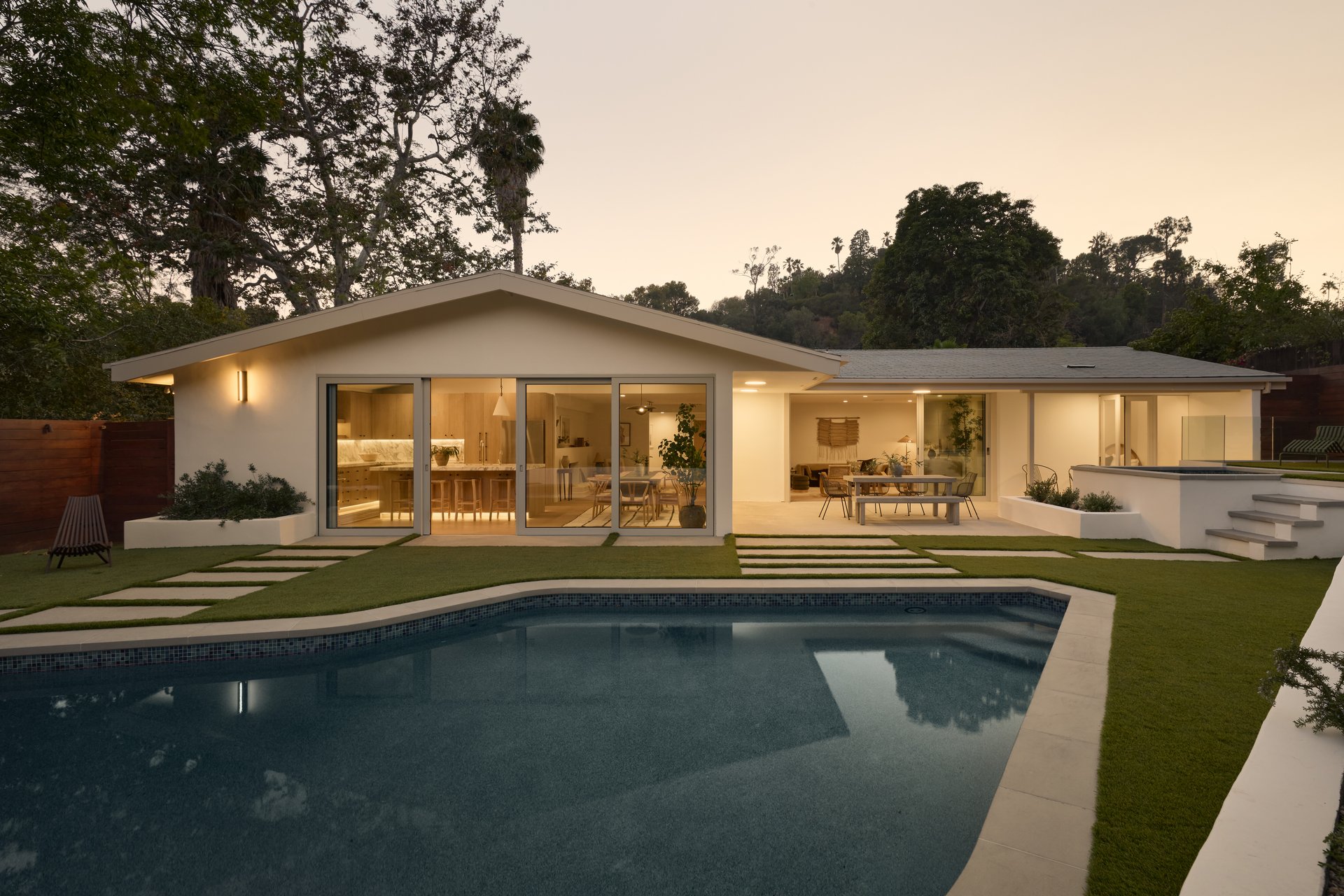 2508 N Vermont Ave, Los Feliz