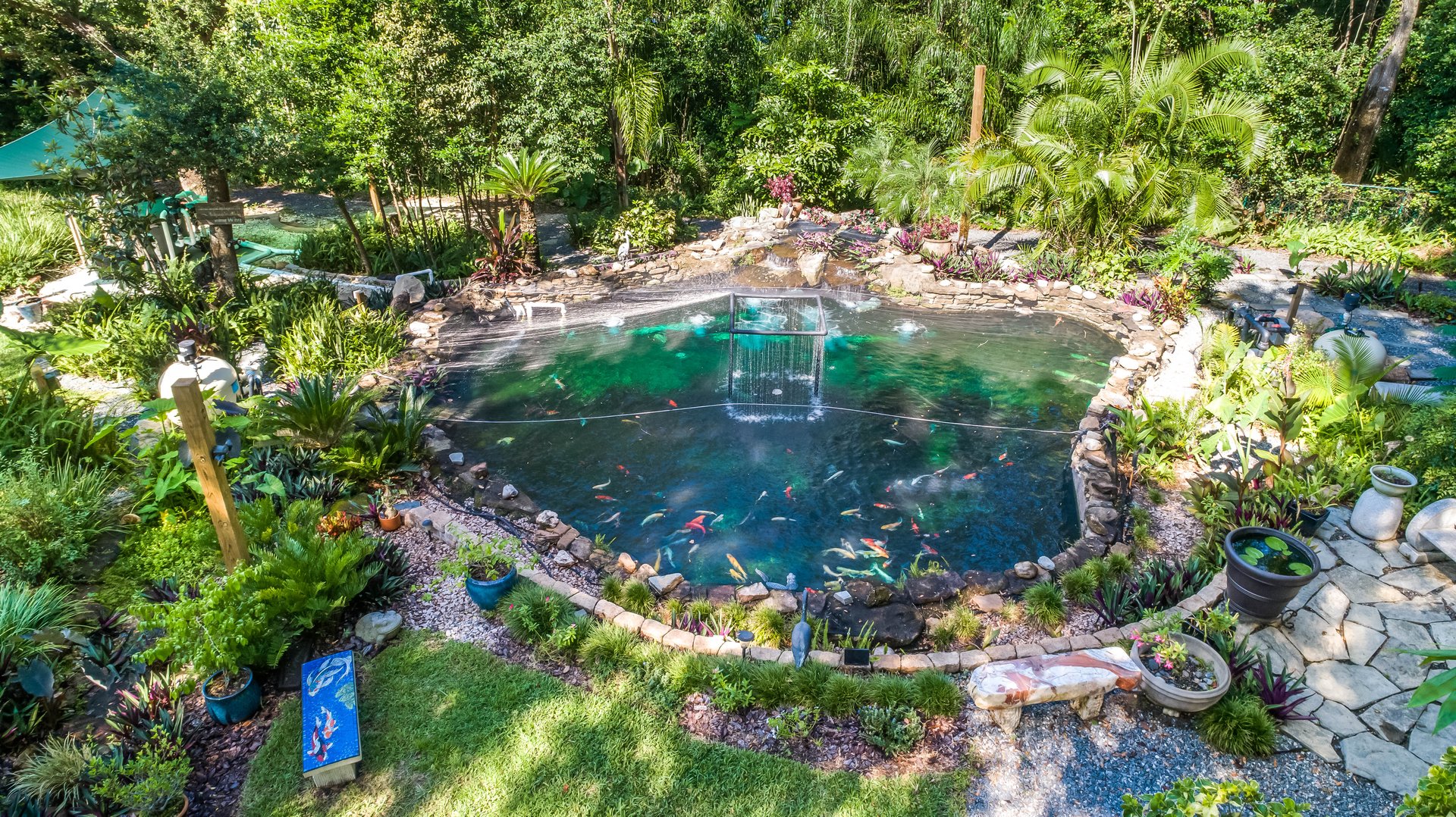 1750 Country Club Rd