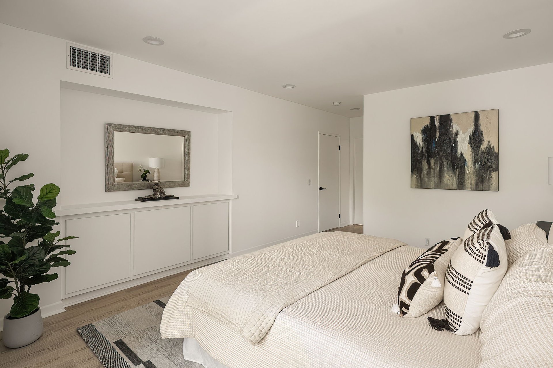 1617 S Beverly Glen Blvd Unit: 404, Westwood