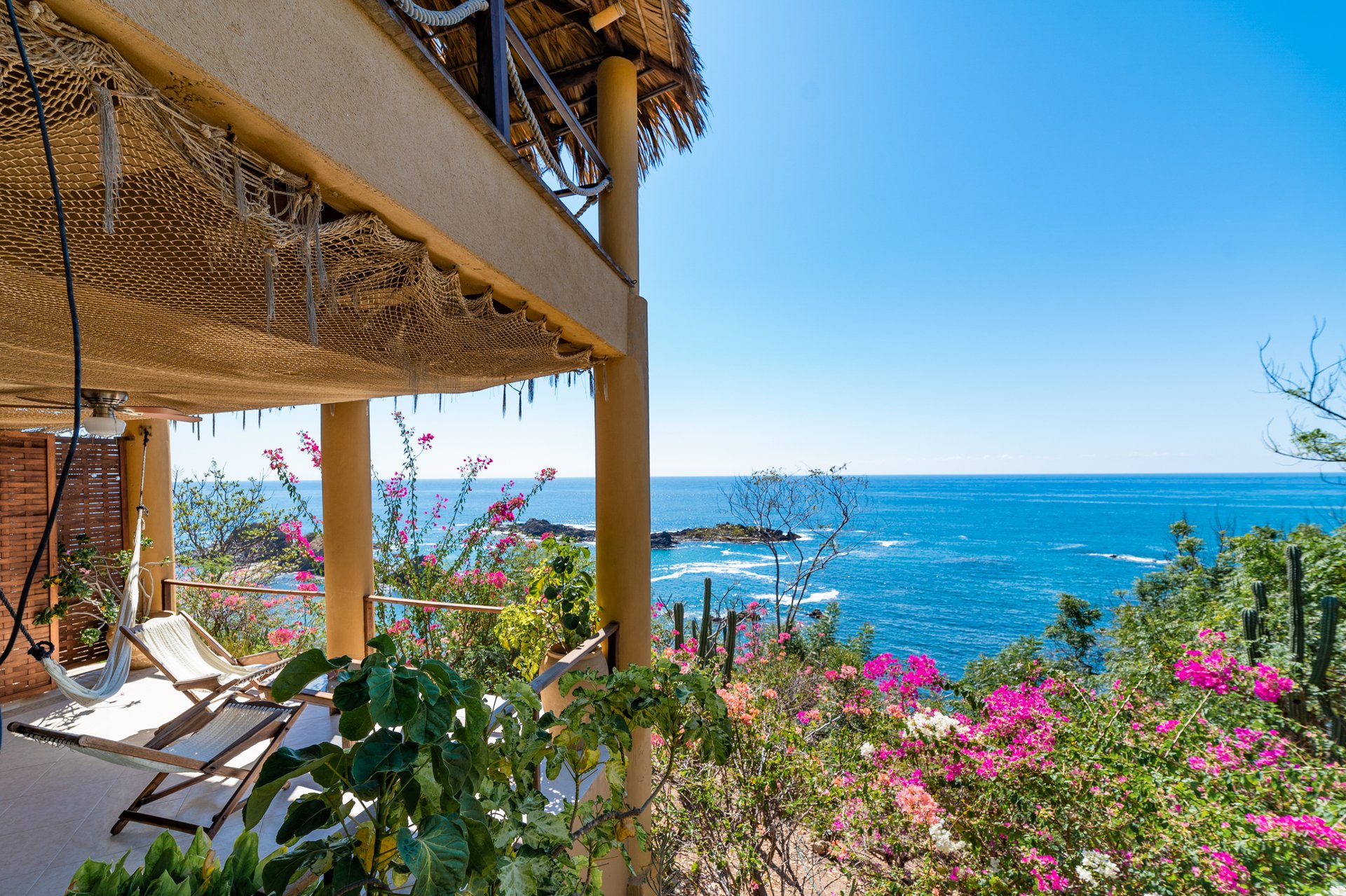 Hotel & Family Compound Mazunte