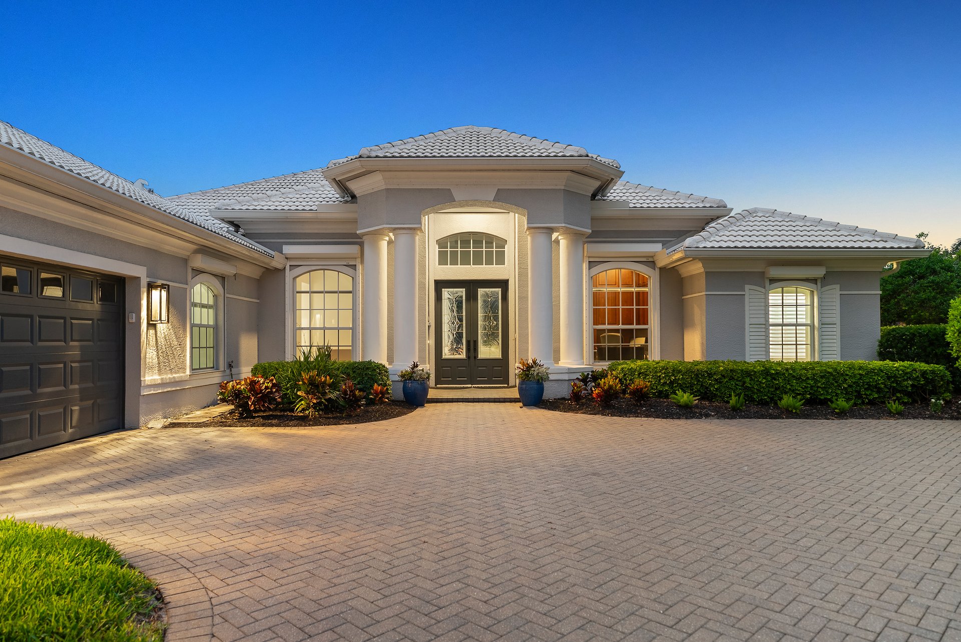 STONEBRIDGE COUNTRY CLUB